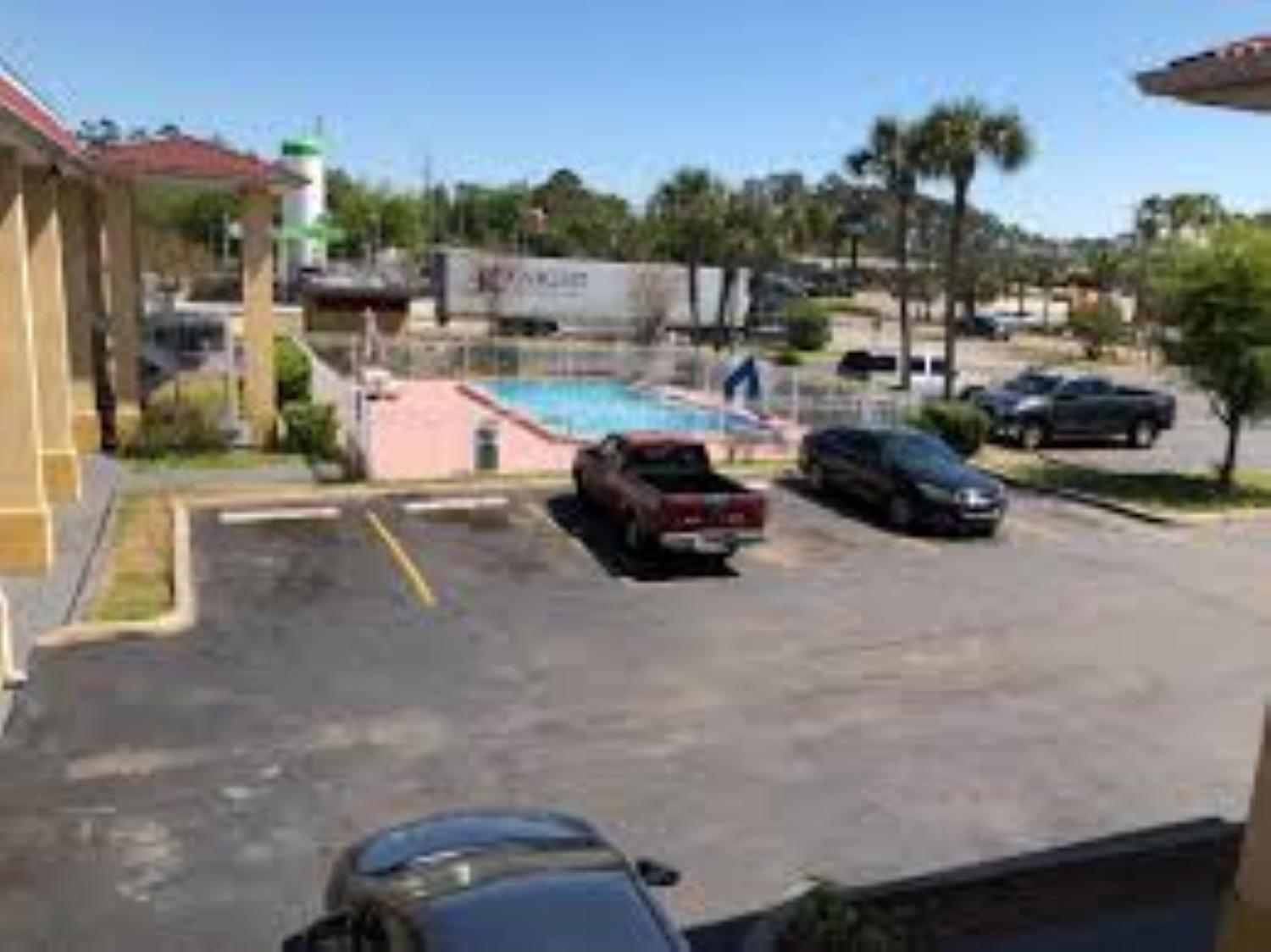 JAX INN