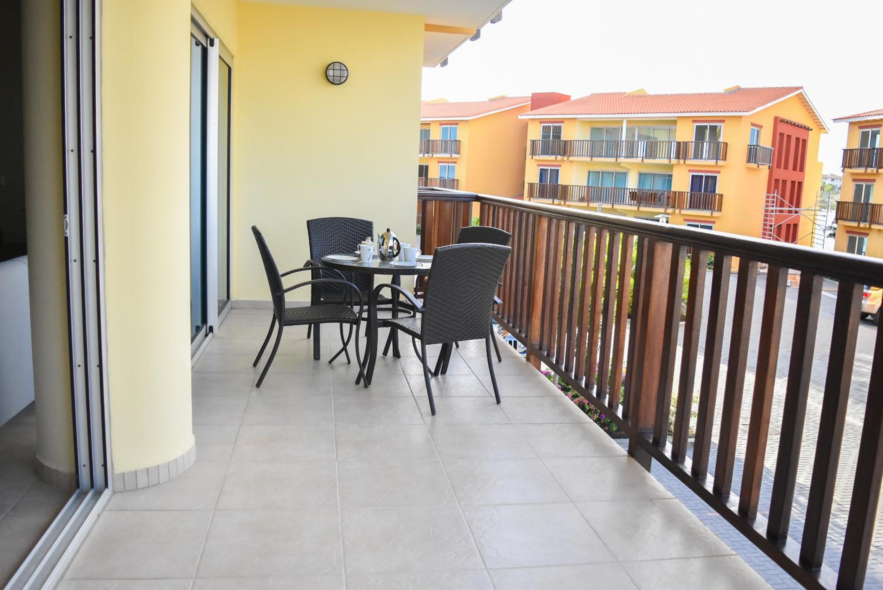 Palapa Beach Resort Curacao