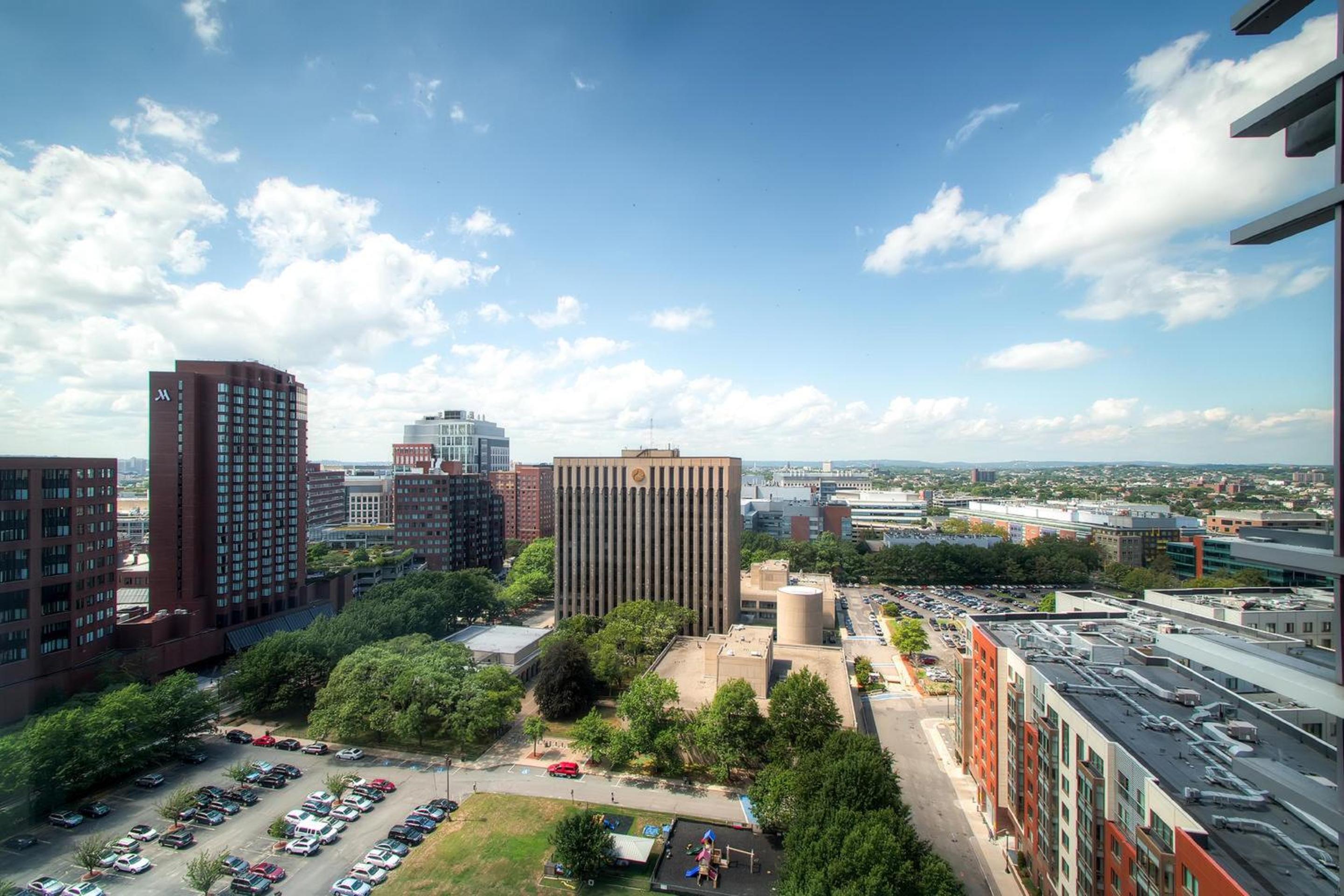 Global Luxury Suites at Kendall West