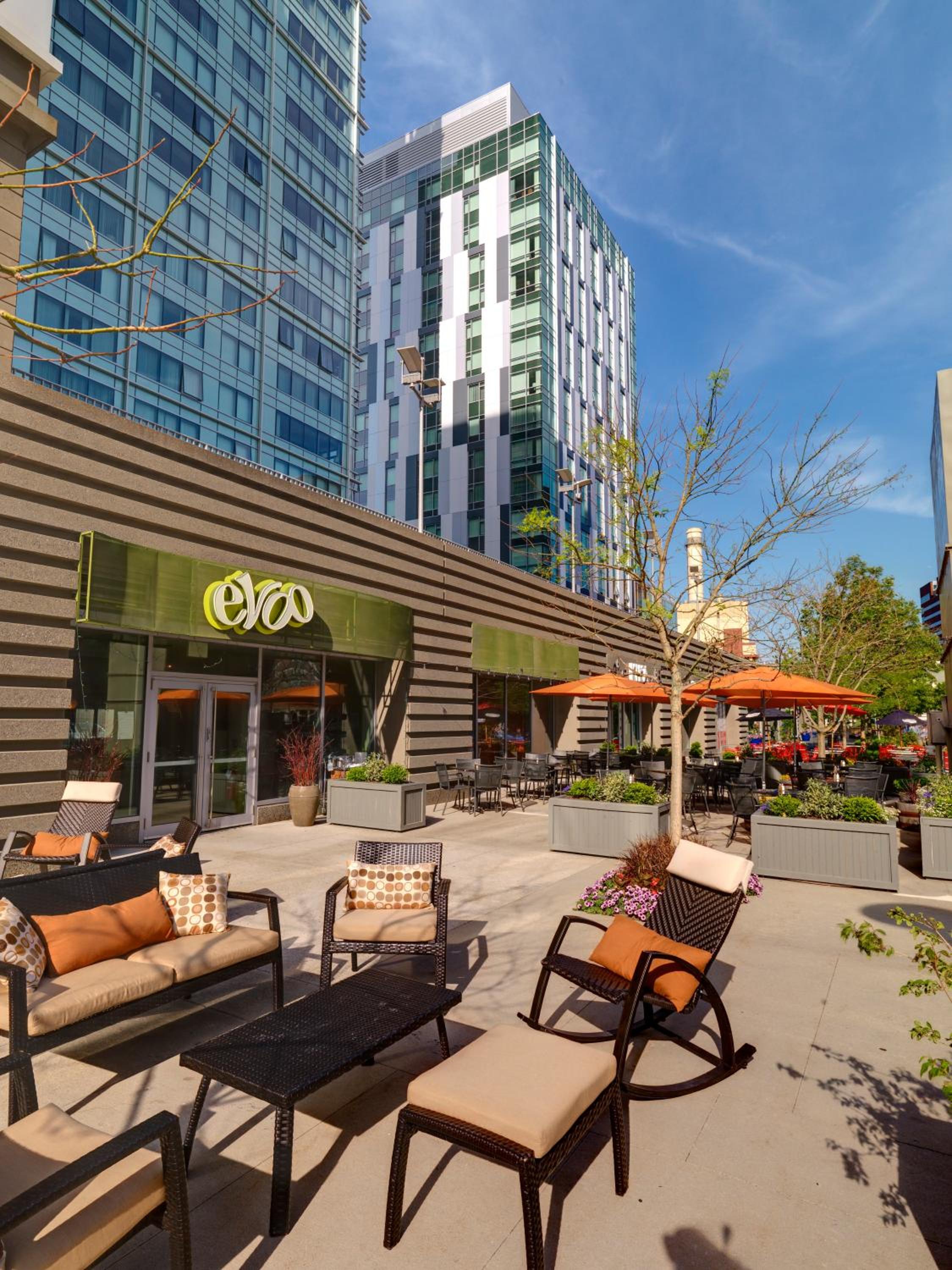 Global Luxury Suites at Kendall West