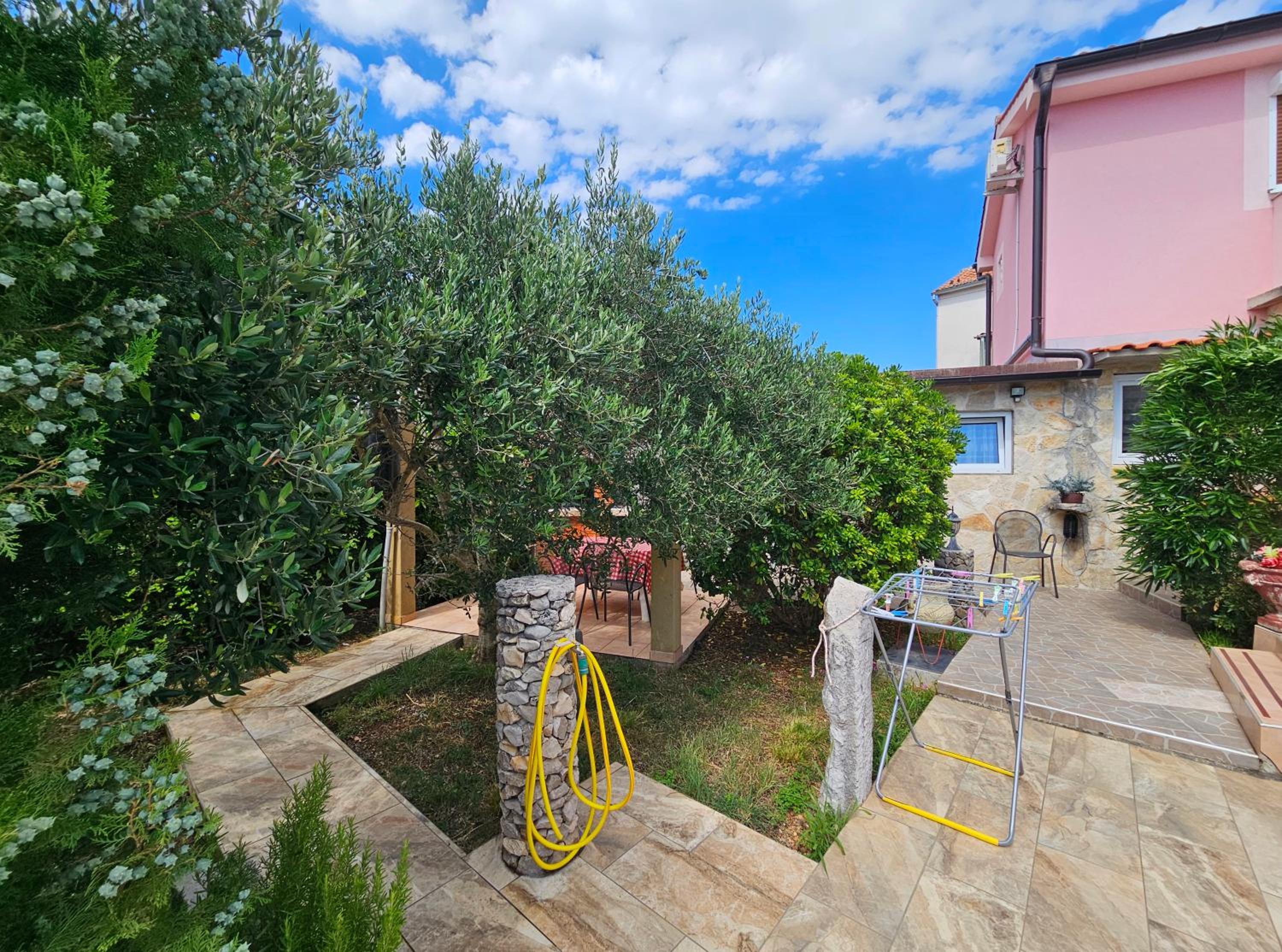 Villa Kate, with a private swimming pool and garden