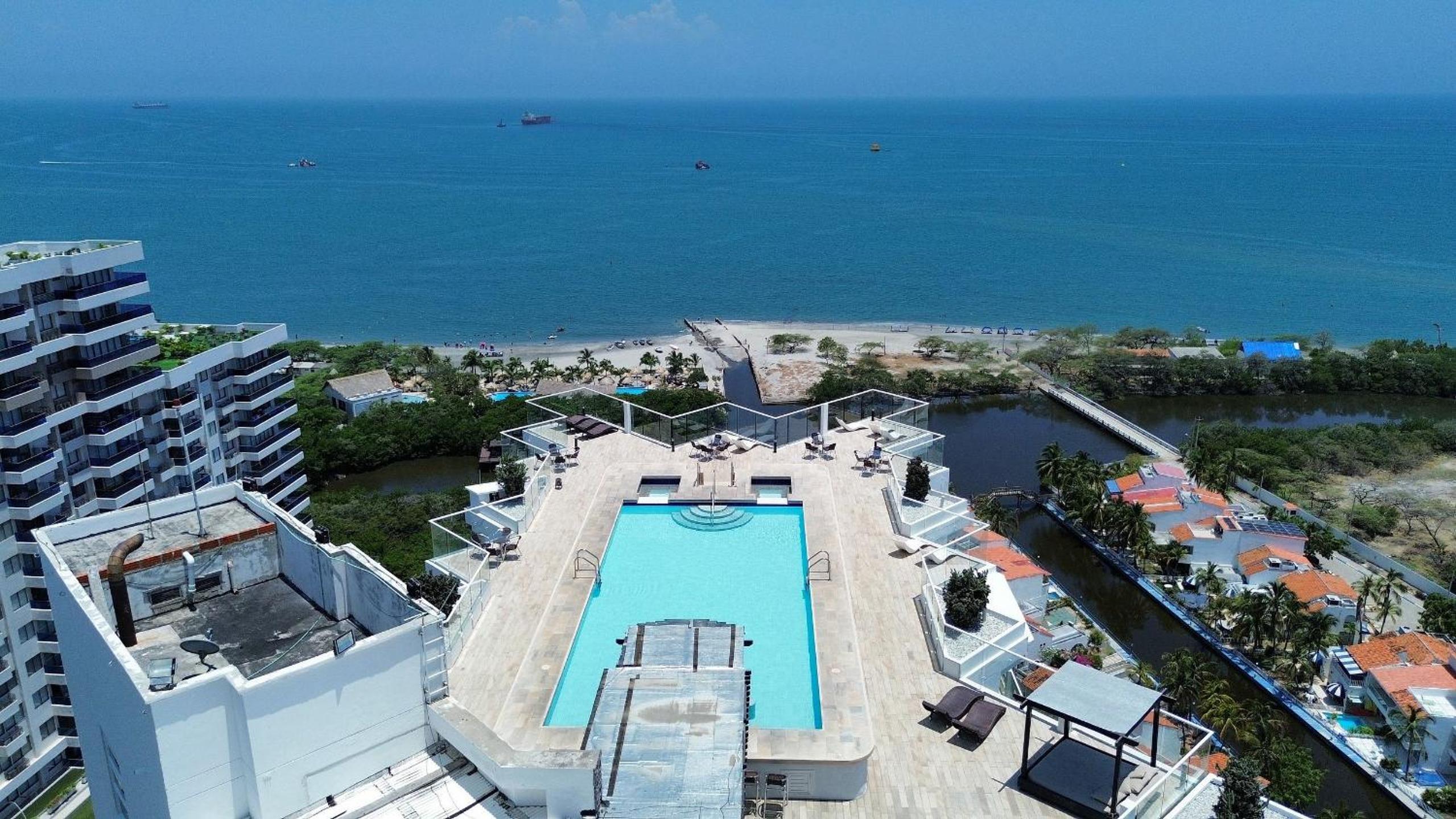 Apto con servicio de playa, terraza con vista 360