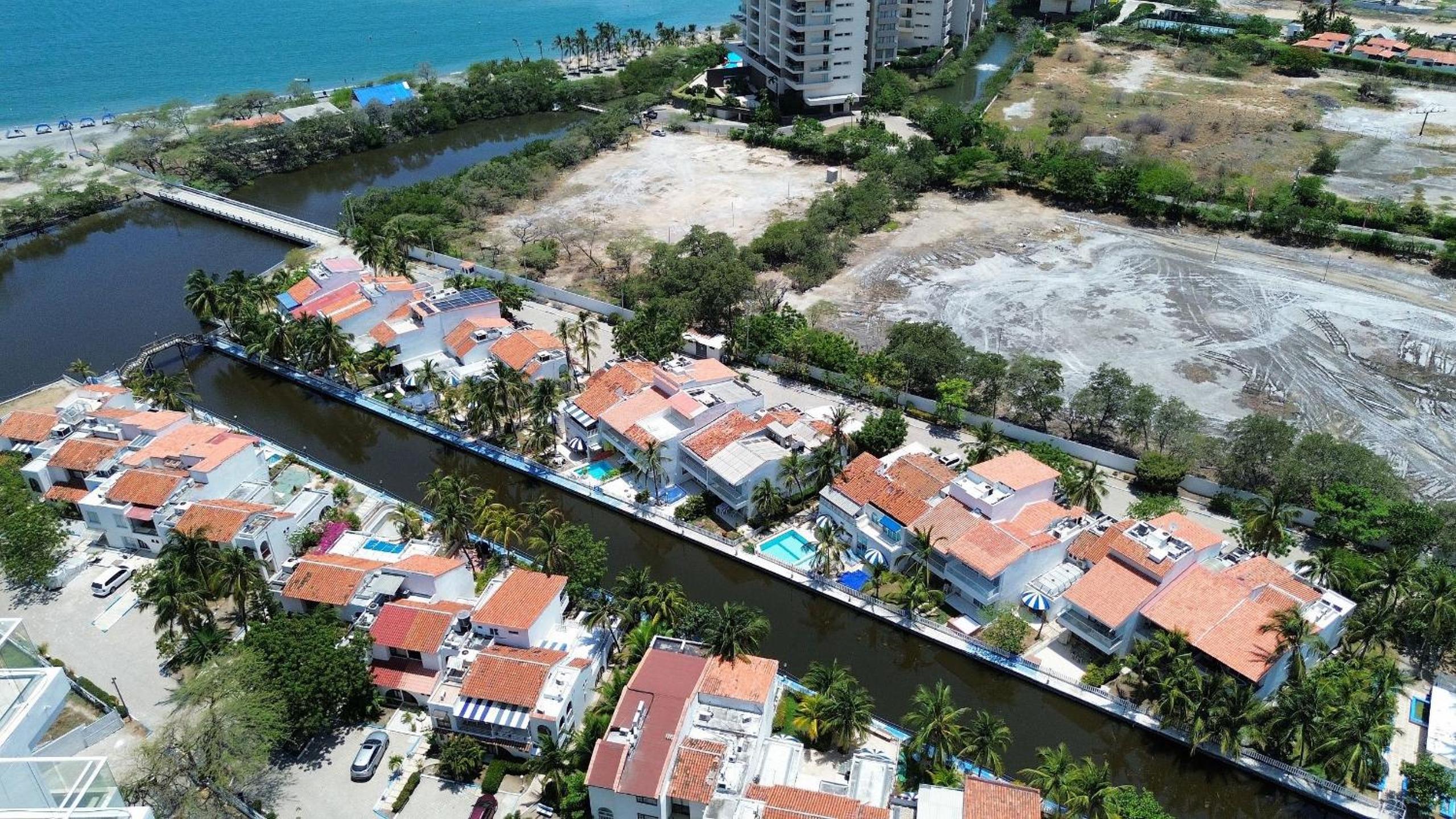 Apto con servicio de playa, terraza con vista 360
