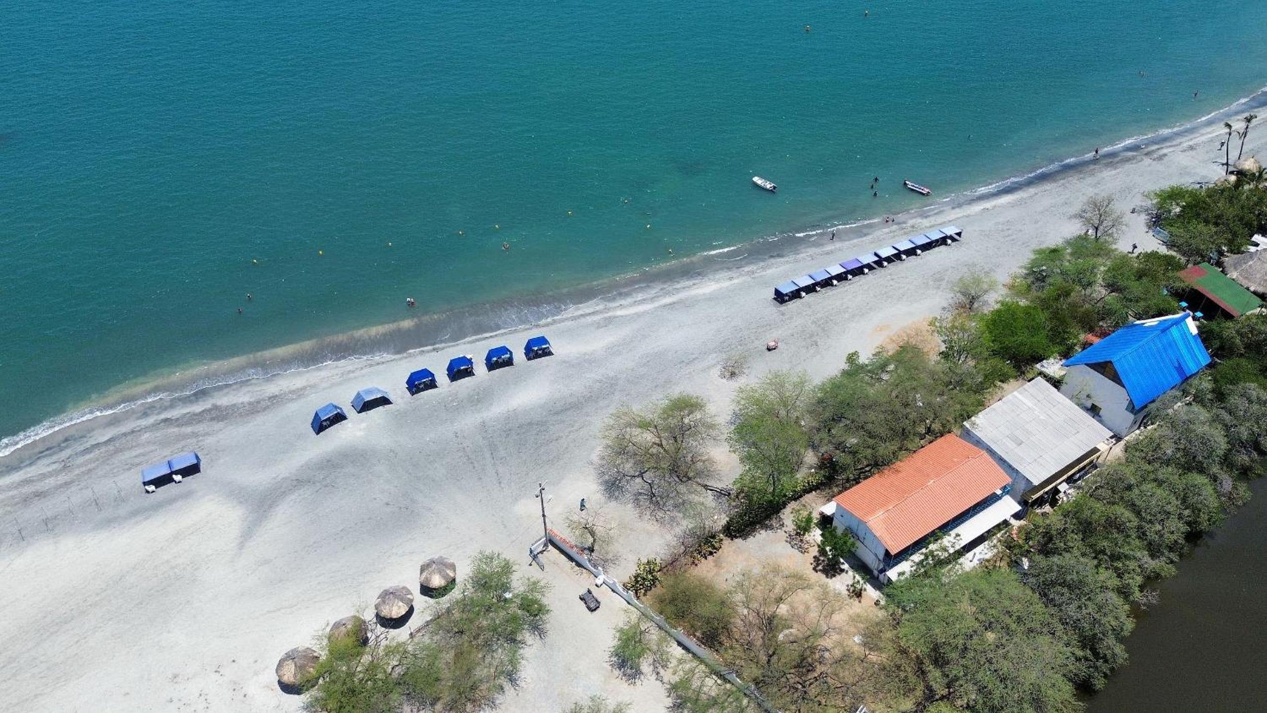 Apto con servicio de playa, terraza con vista 360