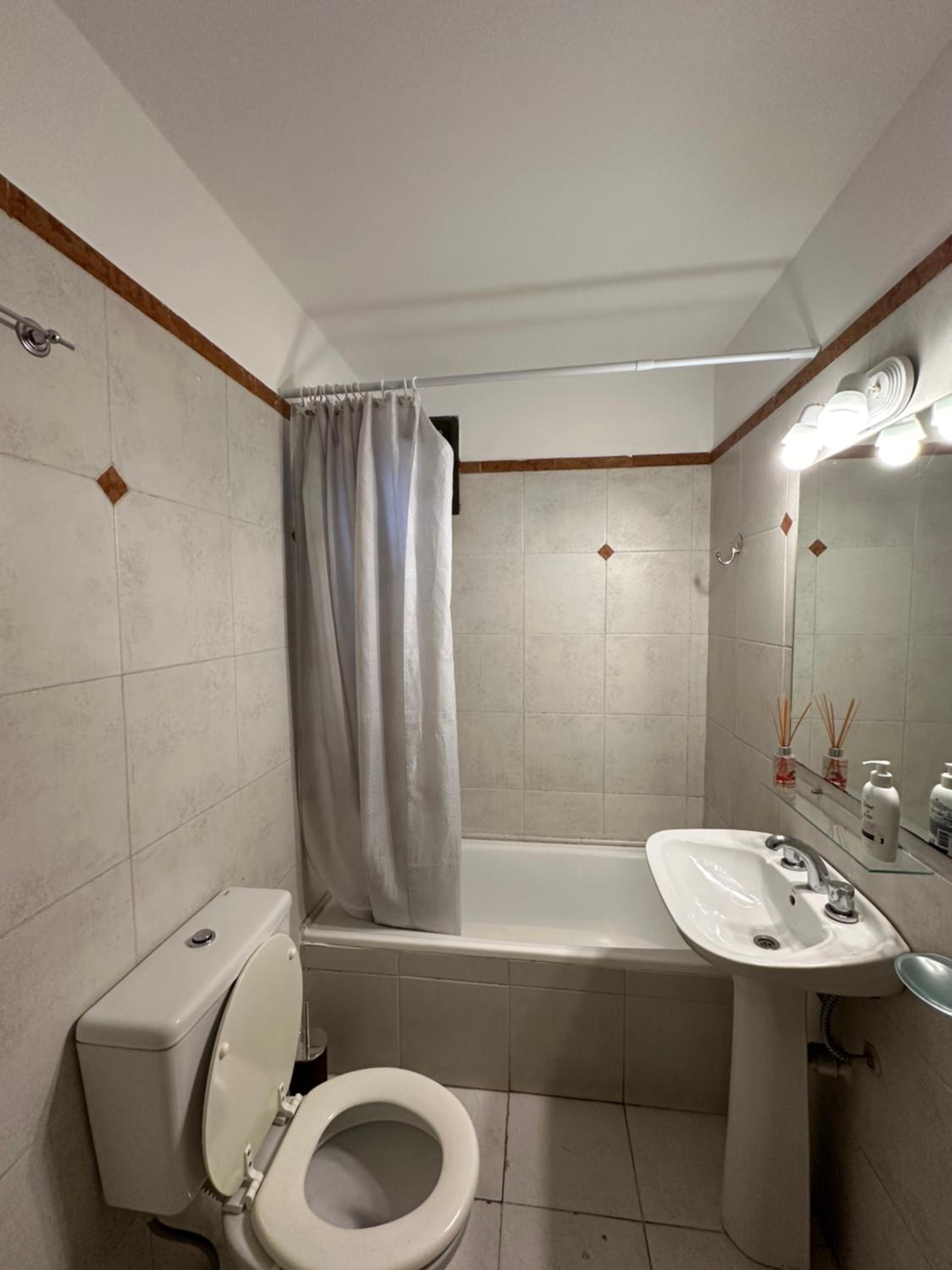 Departamento 1 dorm con cochera Nueva Córdoba 1 E INVERHOME INMOBILIARIA