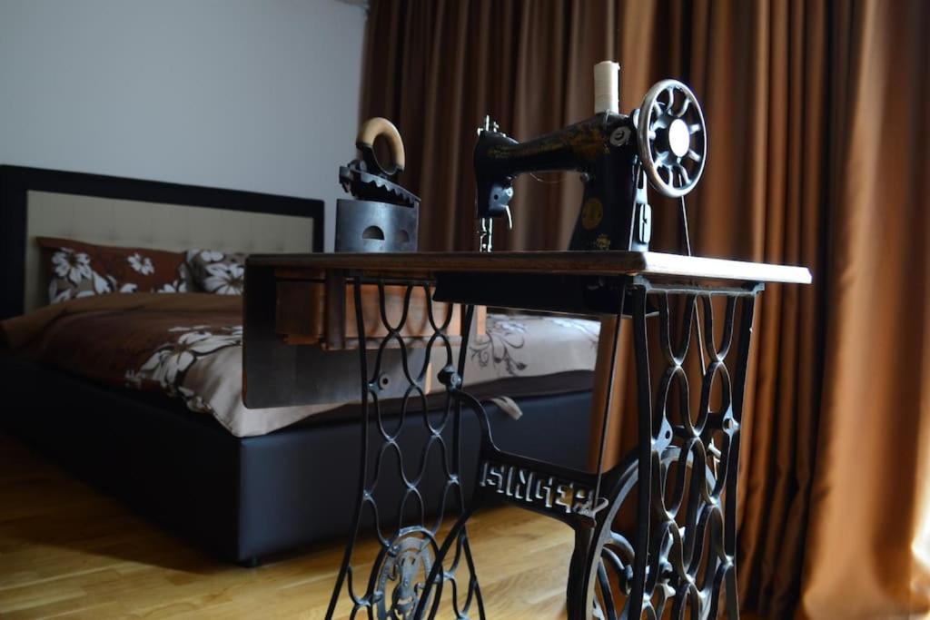 DOWNTOWN COZY STUDIO APARTMENt