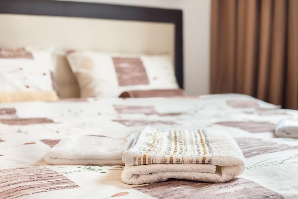 DOWNTOWN COZY STUDIO APARTMENt