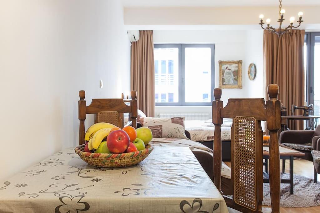 DOWNTOWN COZY STUDIO APARTMENt