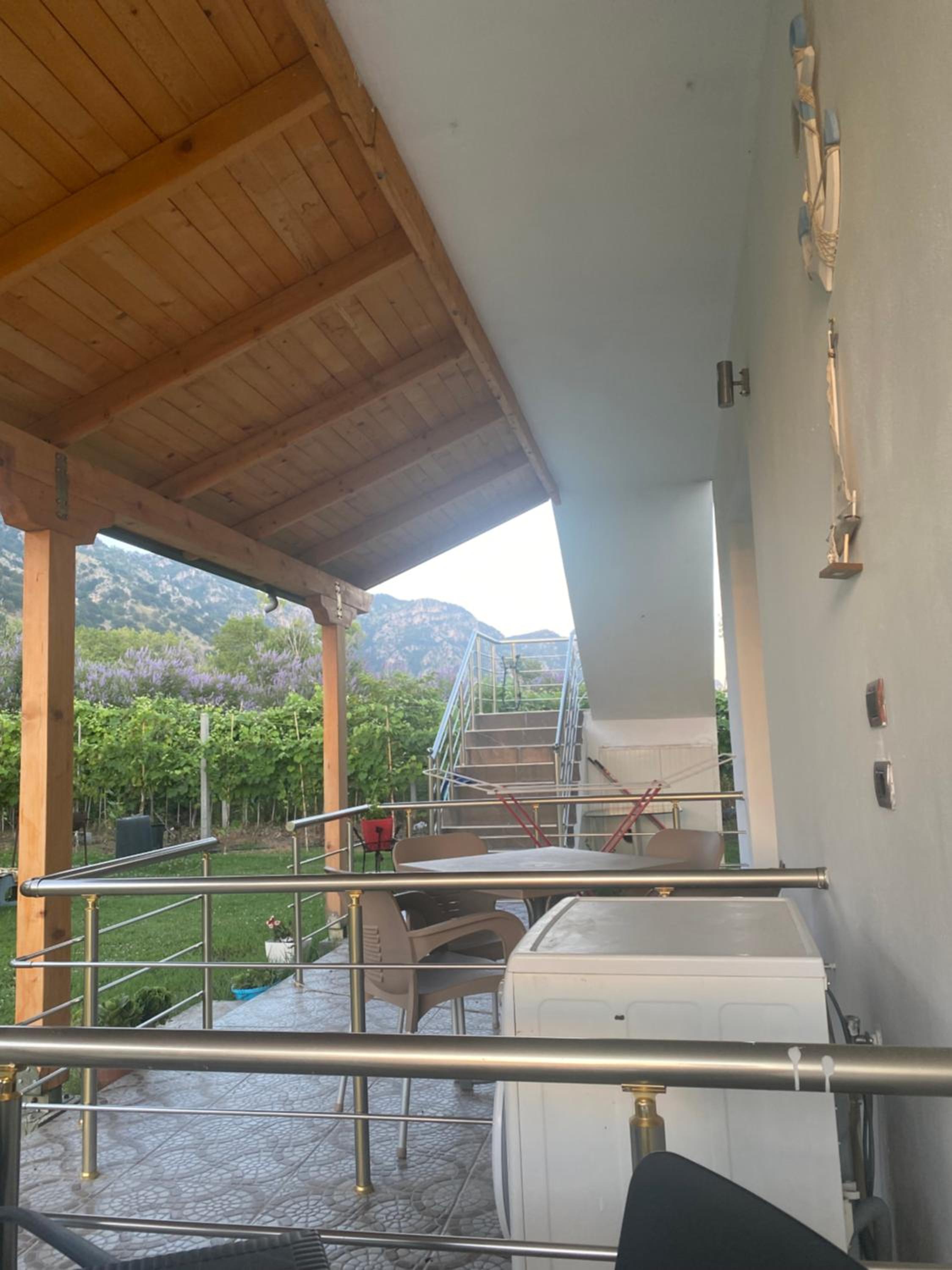 guesthouse Malaj