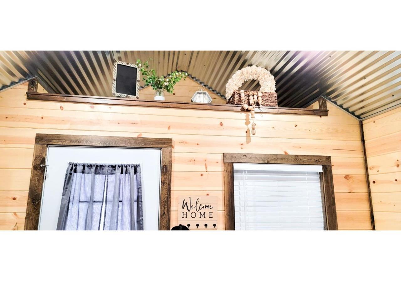 6 Hico Glamping Farm Animals Campfire near Glen Rose by Vacation Your Way