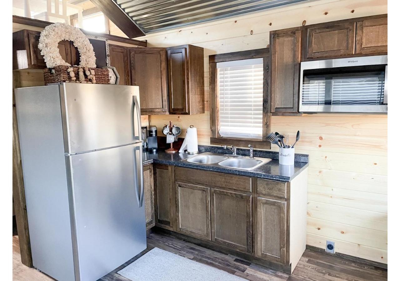6 Hico Glamping Farm Animals Campfire near Glen Rose by Vacation Your Way