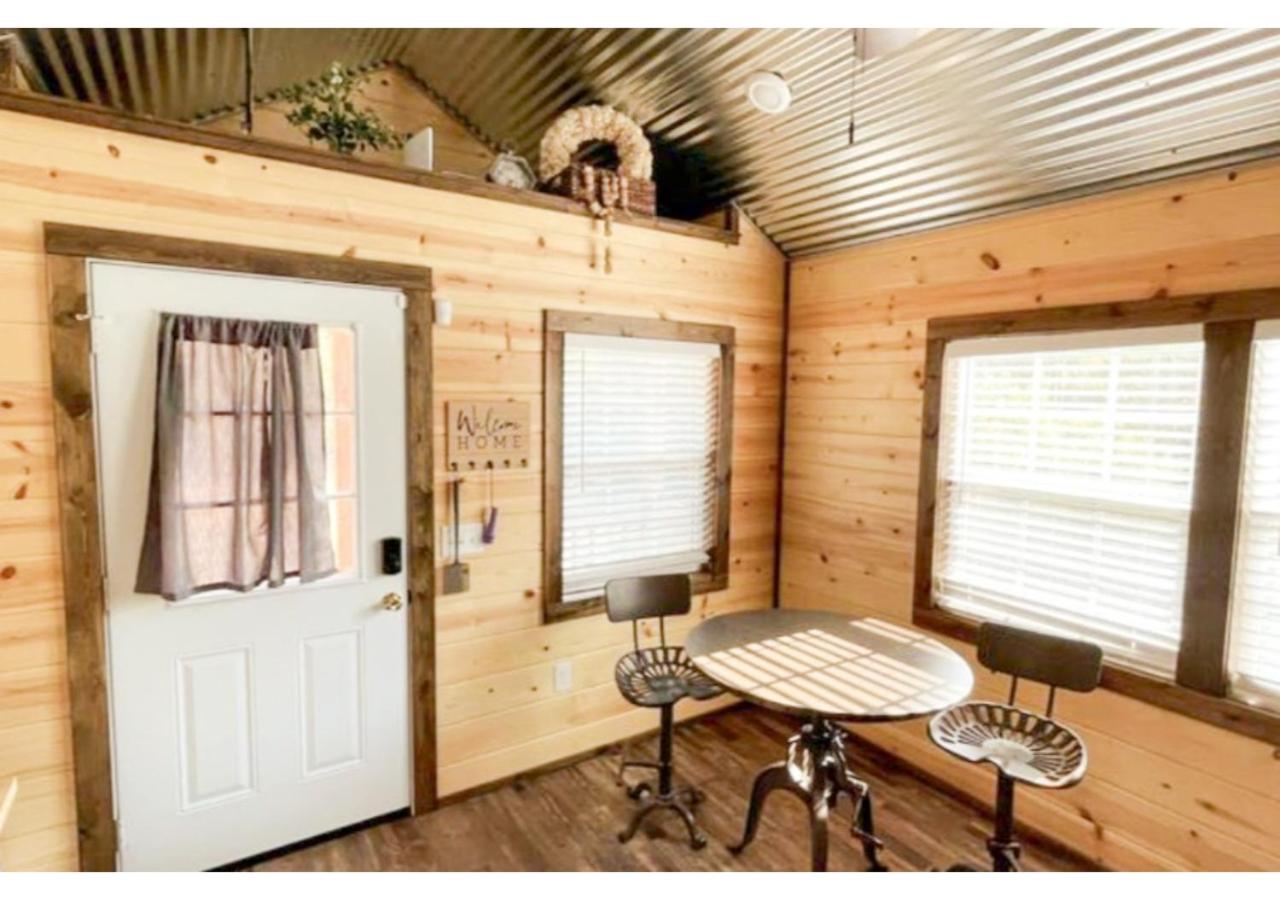 6 Hico Glamping Farm Animals Campfire near Glen Rose by Vacation Your Way