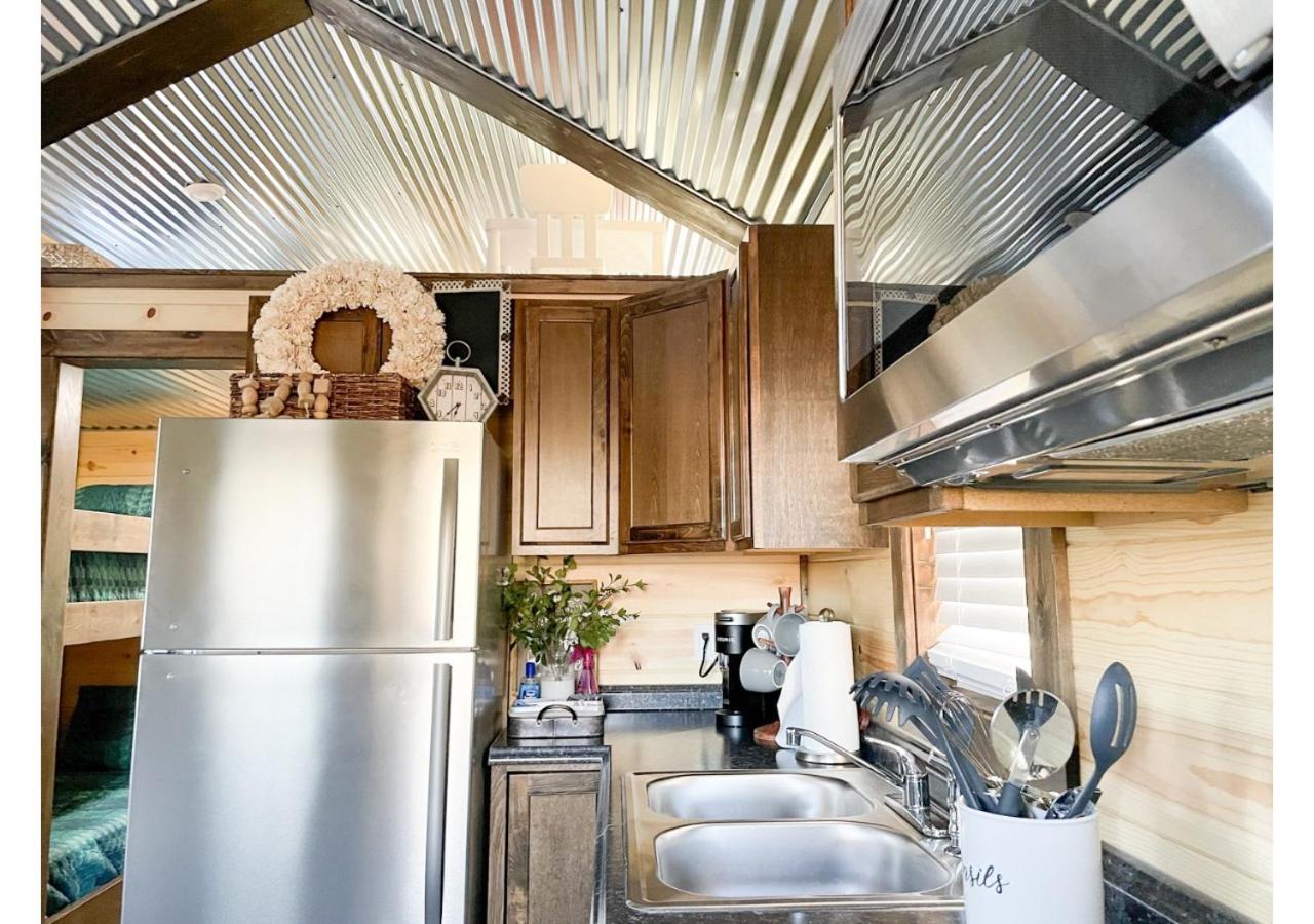 6 Hico Glamping Farm Animals Campfire near Glen Rose by Vacation Your Way
