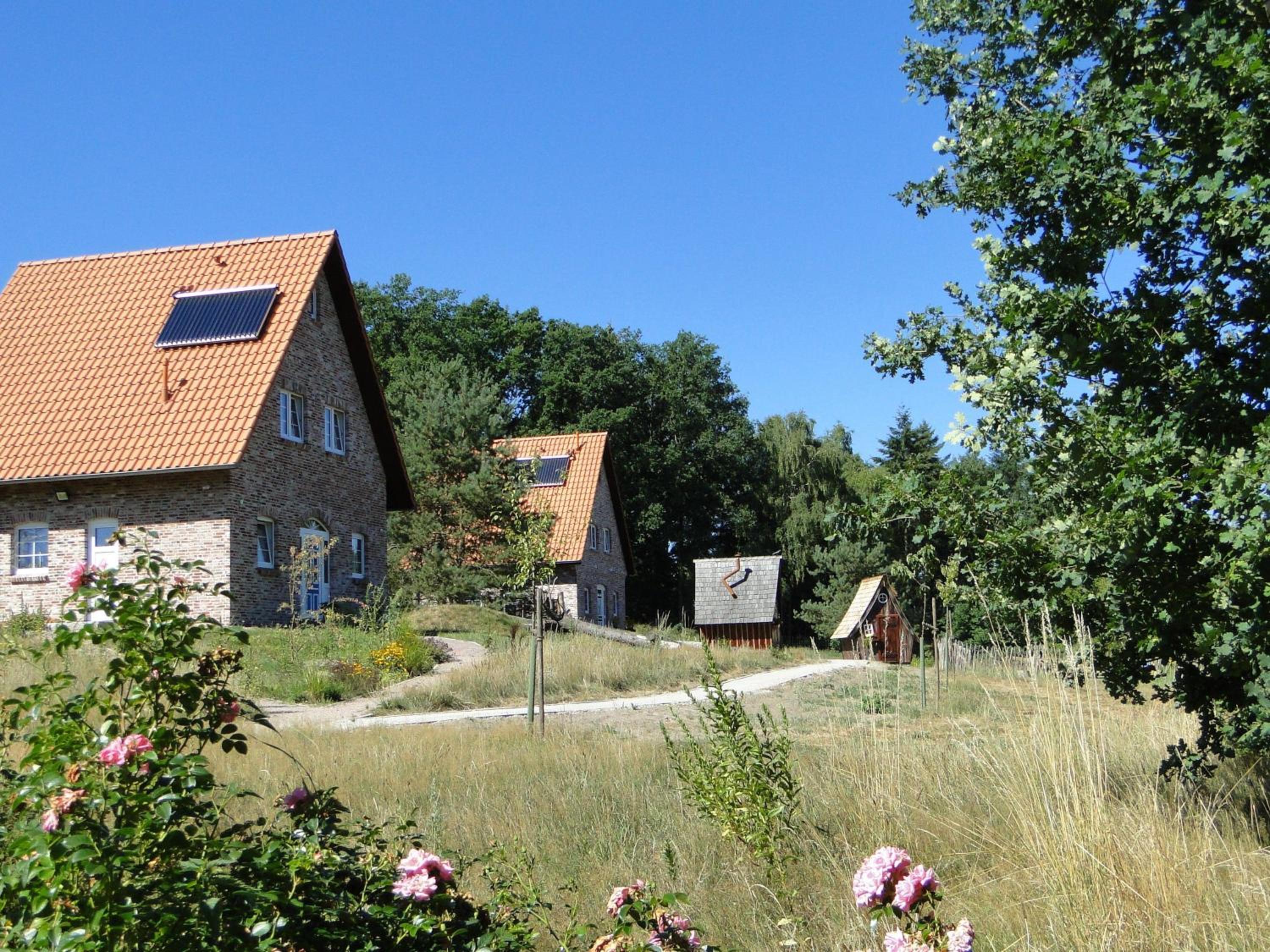 Bispinger-Heidezauber-Haus-Weissdorn