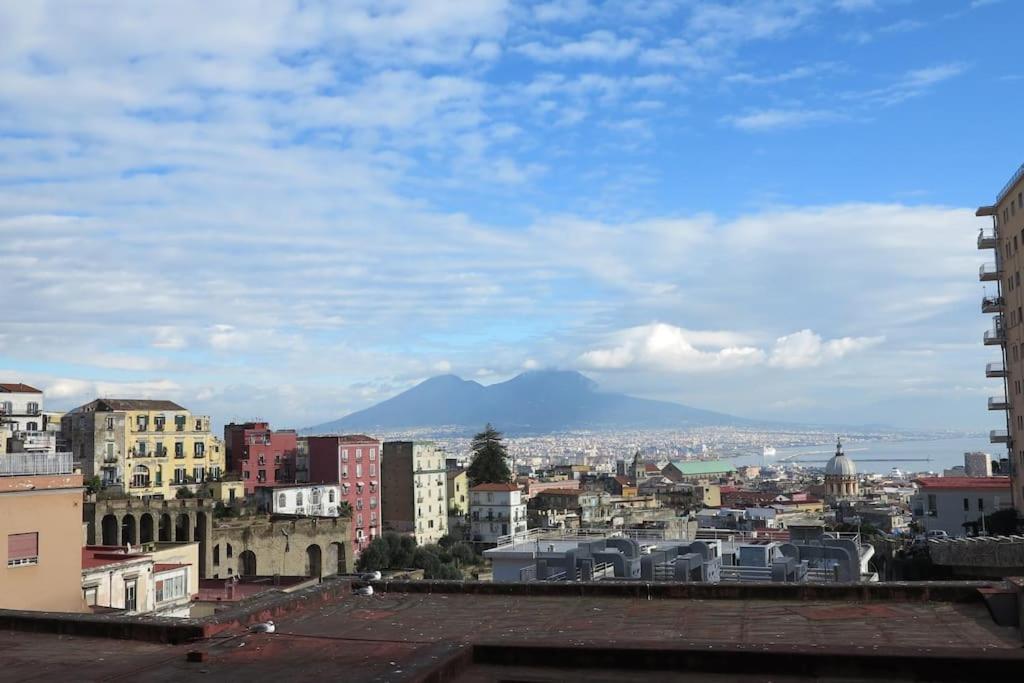 Nea Parthenope apartment