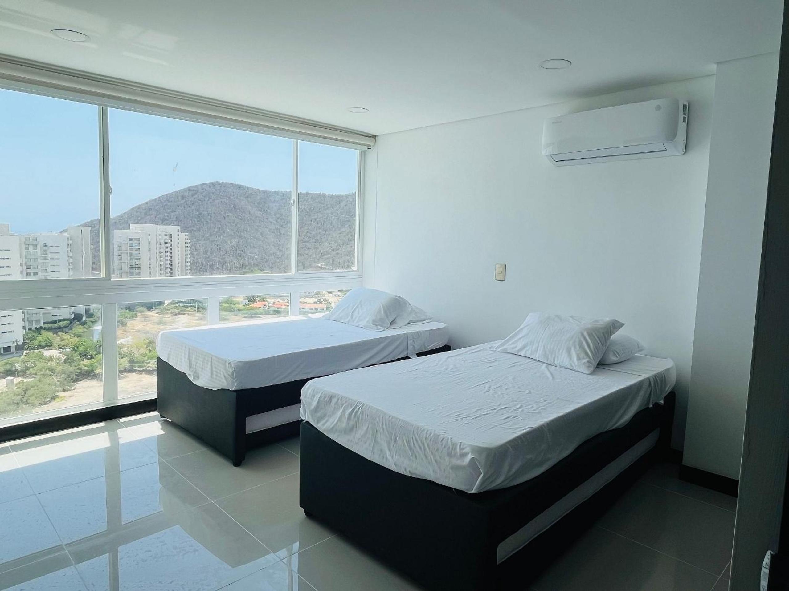 Apto 3 habitaciones vistas al mar pozos colorados