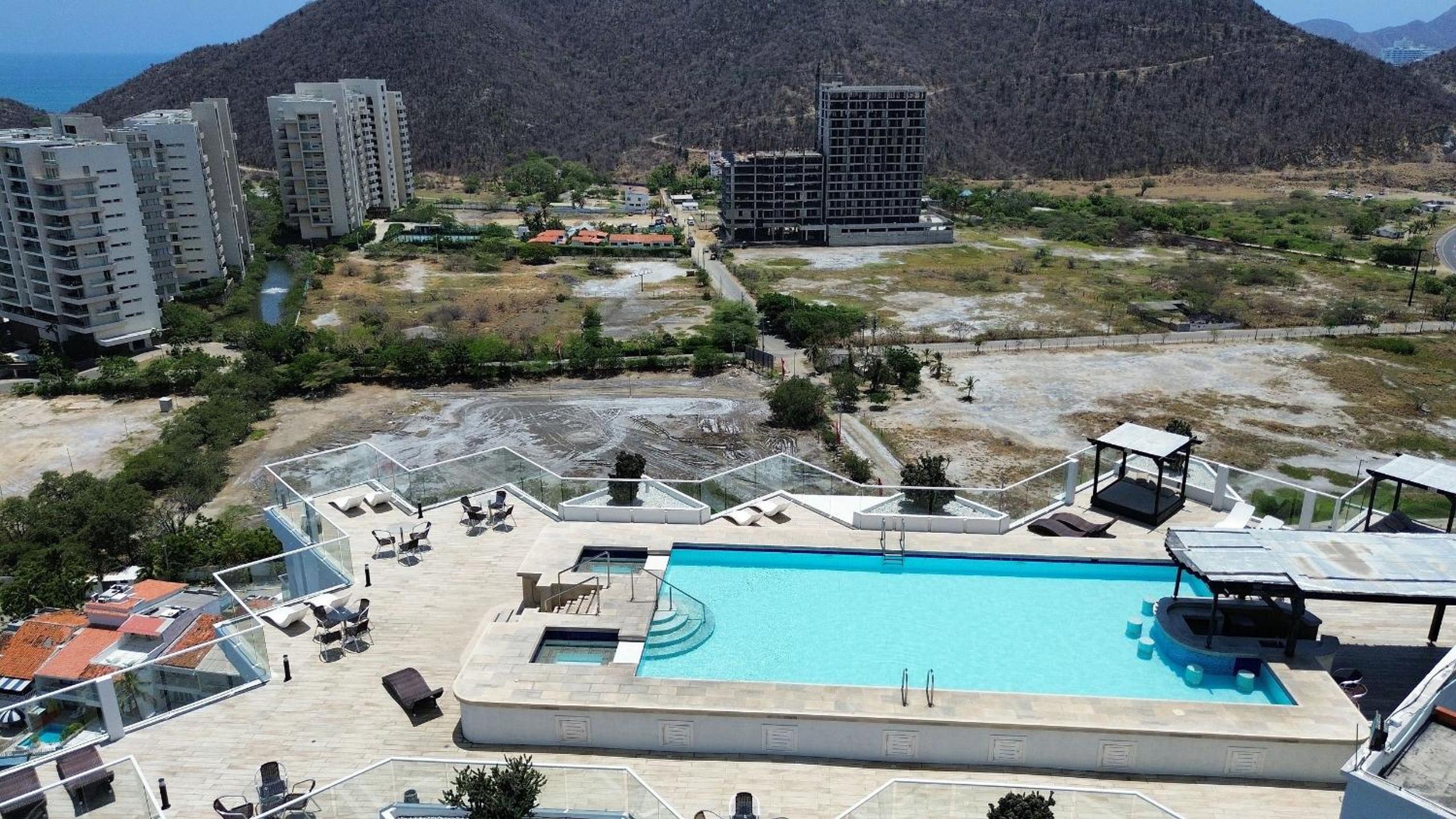 Apto 3 habitaciones vistas al mar pozos colorados