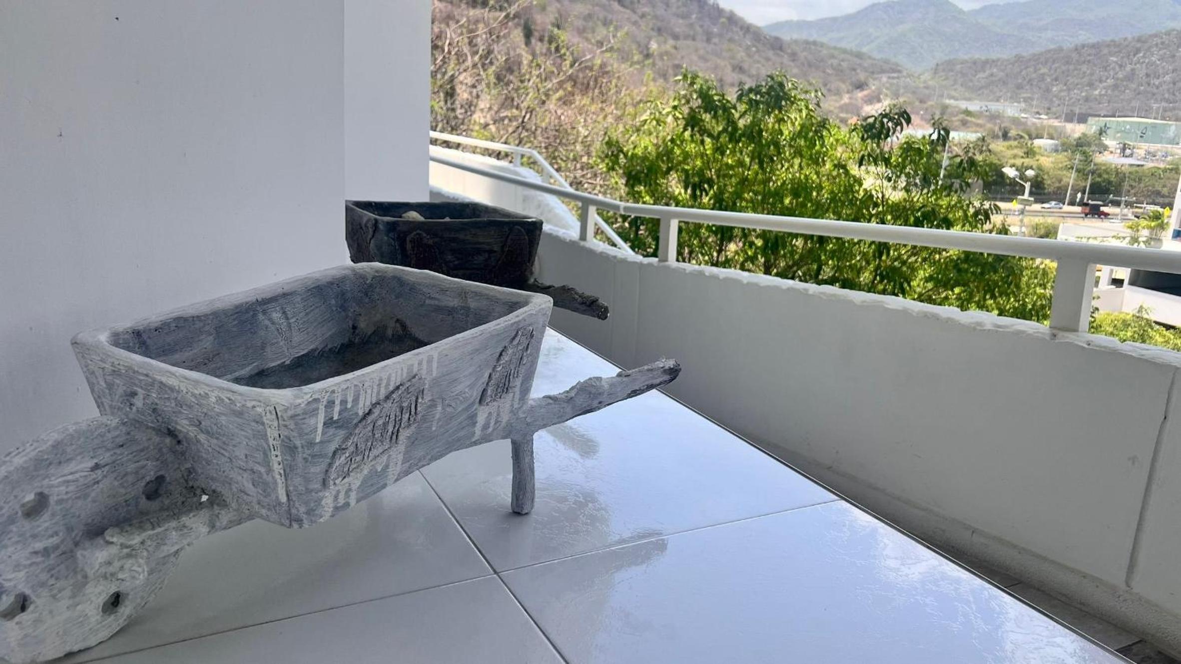 Apto 3 habitaciones vistas al mar pozos colorados