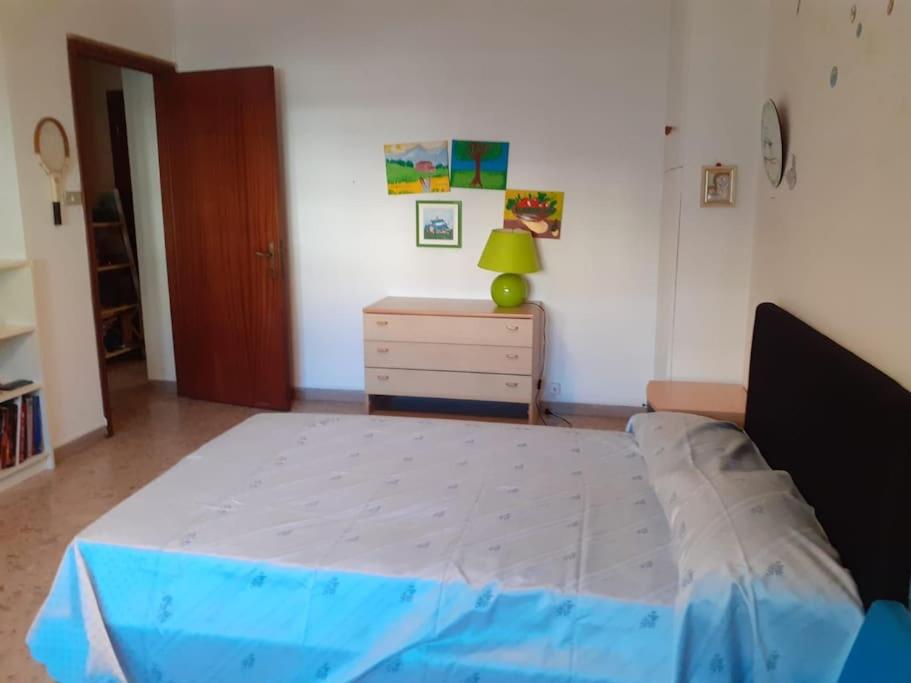 La casa del mare en Pescara — bedroom