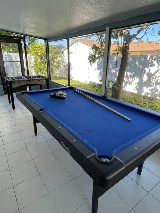 Modern 3Bedroom 2 Bathroom Home Near Universal