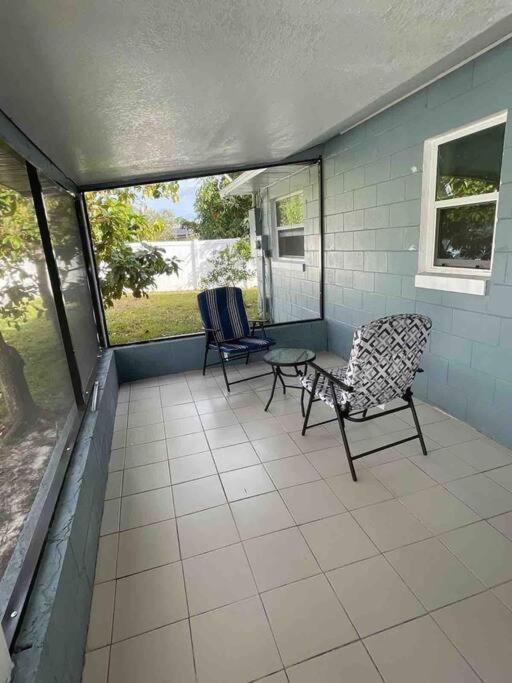 Modern 3Bedroom 2 Bathroom Home Near Universal