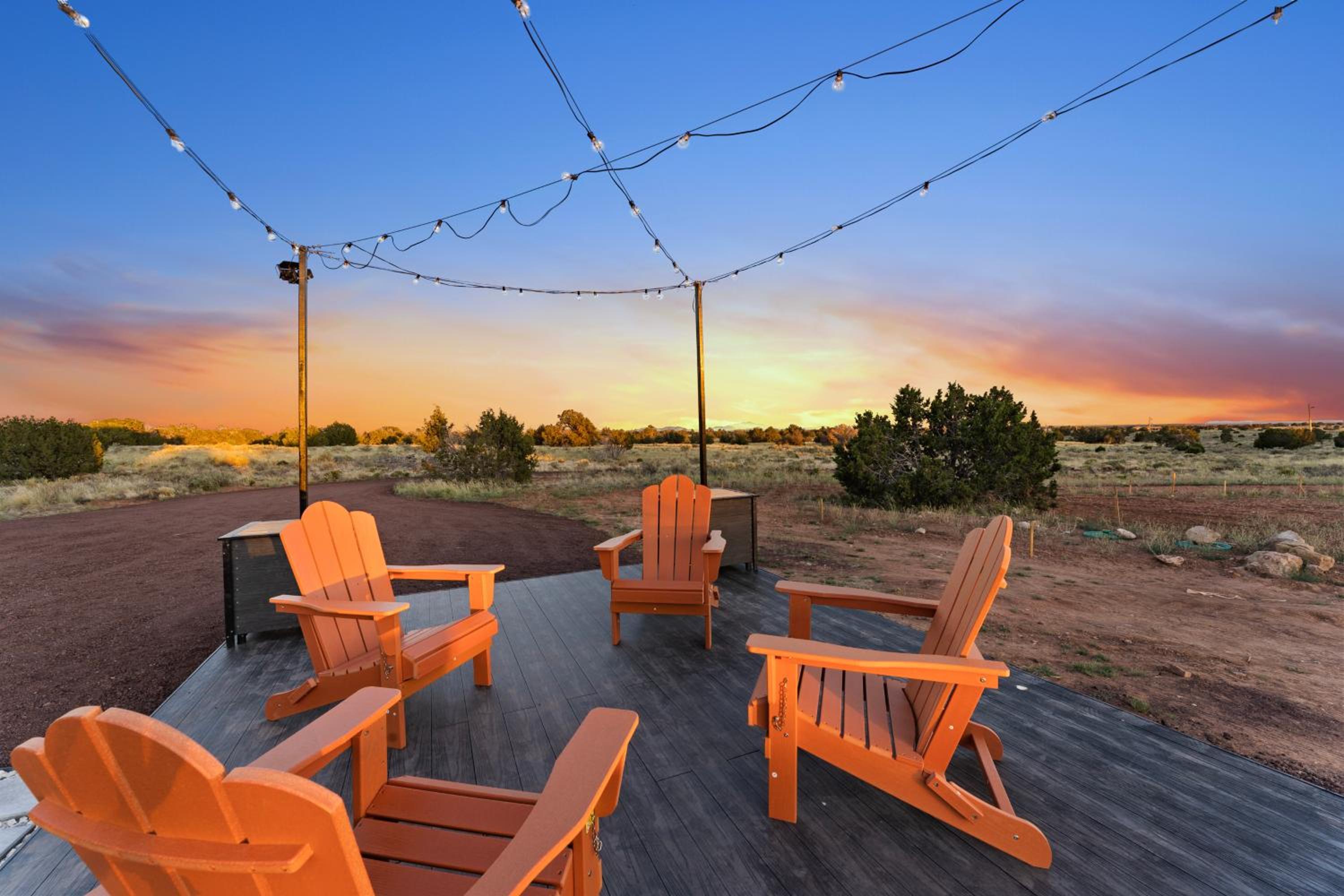 Luxe Desert Tiny Home Glamping - Near Grand Canyon South Rim view 4