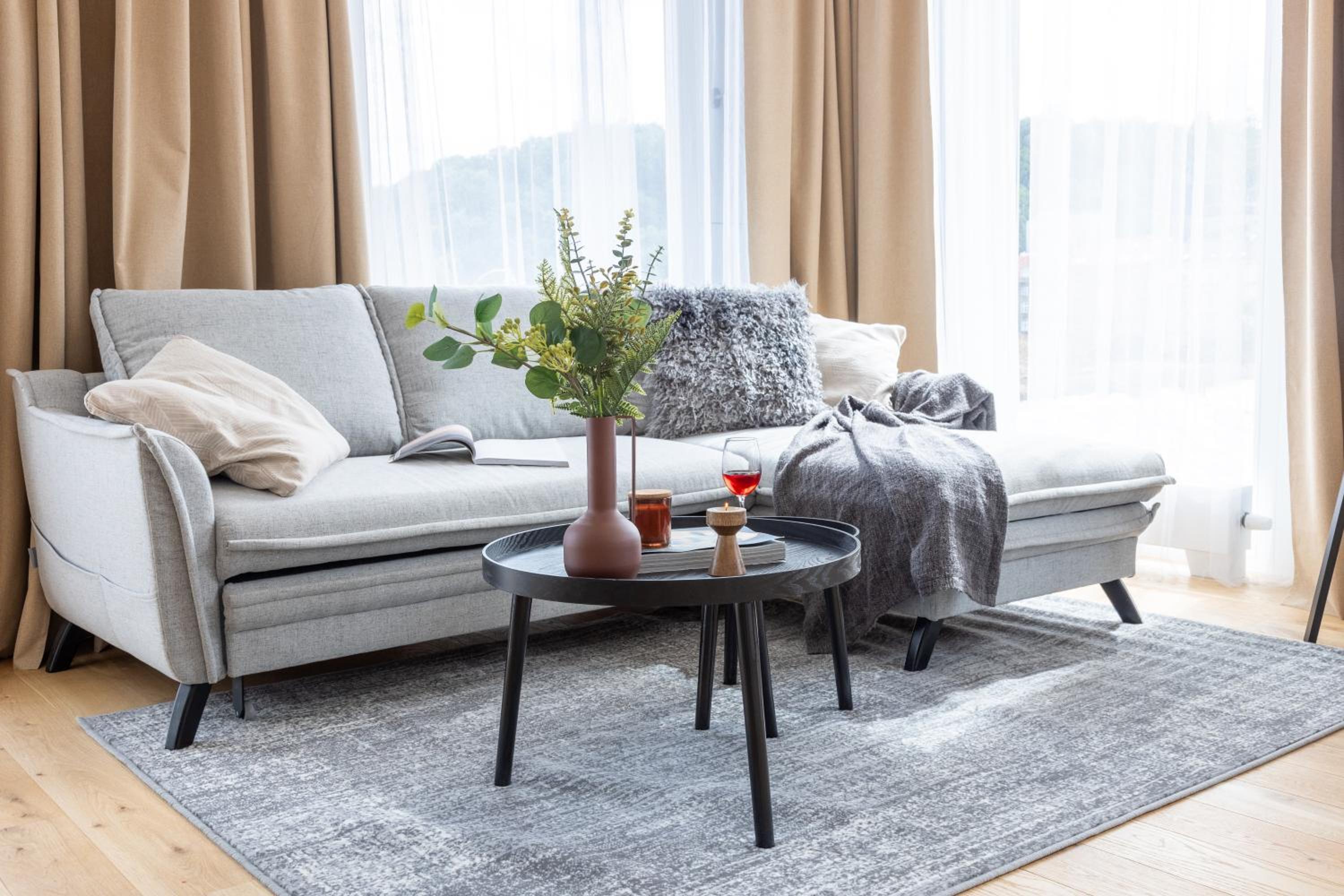 Prague Days - Two-bedroom Apartment with Balcony and Garage Parking in Smíchov