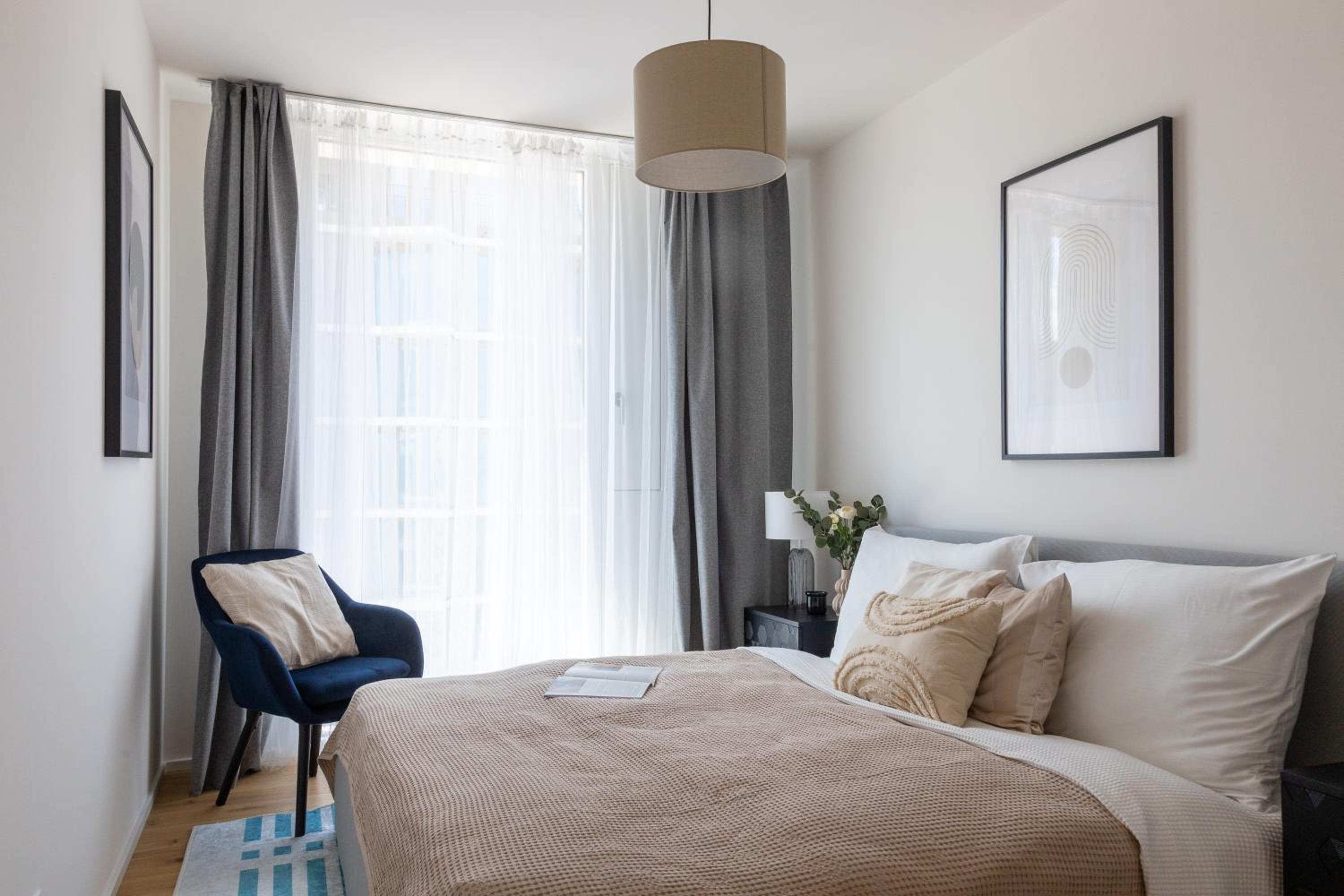 Prague Days - Two-bedroom Apartment with Balcony and Garage Parking in Smíchov