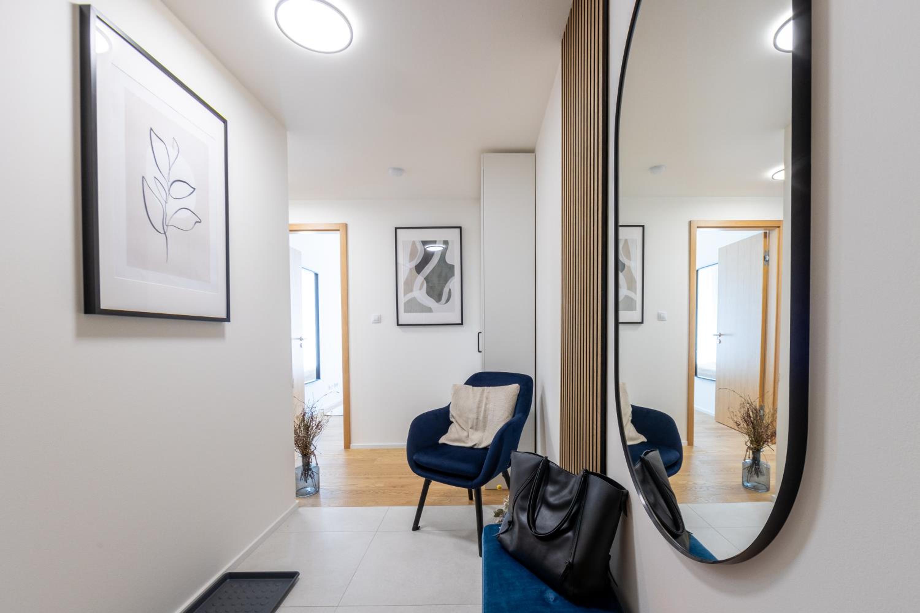 Prague Days - Two-bedroom Apartment with Balcony and Garage Parking in Smíchov