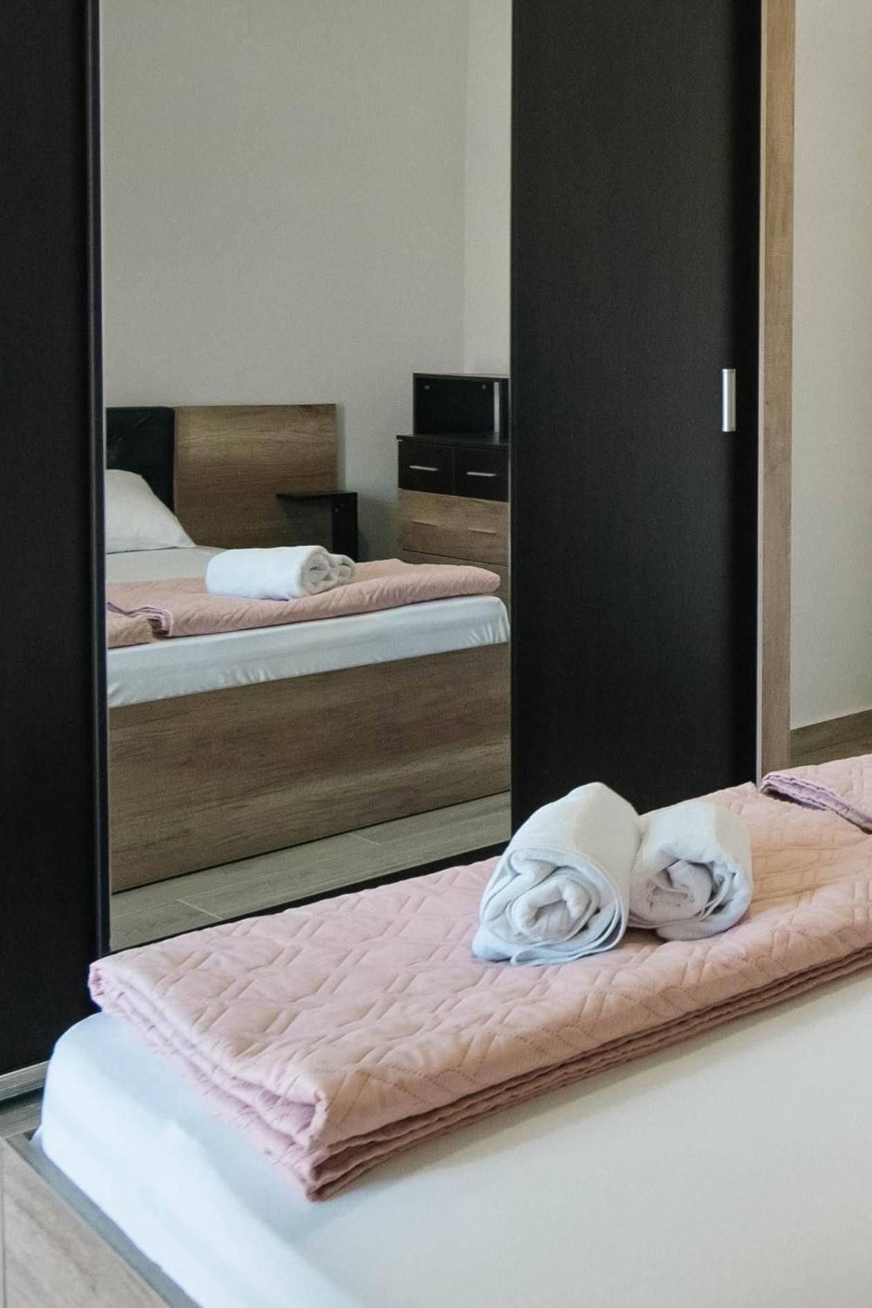 Eyebee apartments