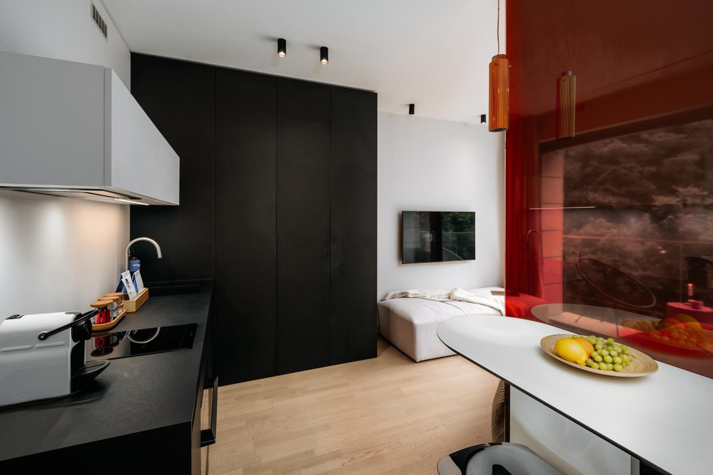 Studio with balcony and garage parking in Smíchov by Prague Days