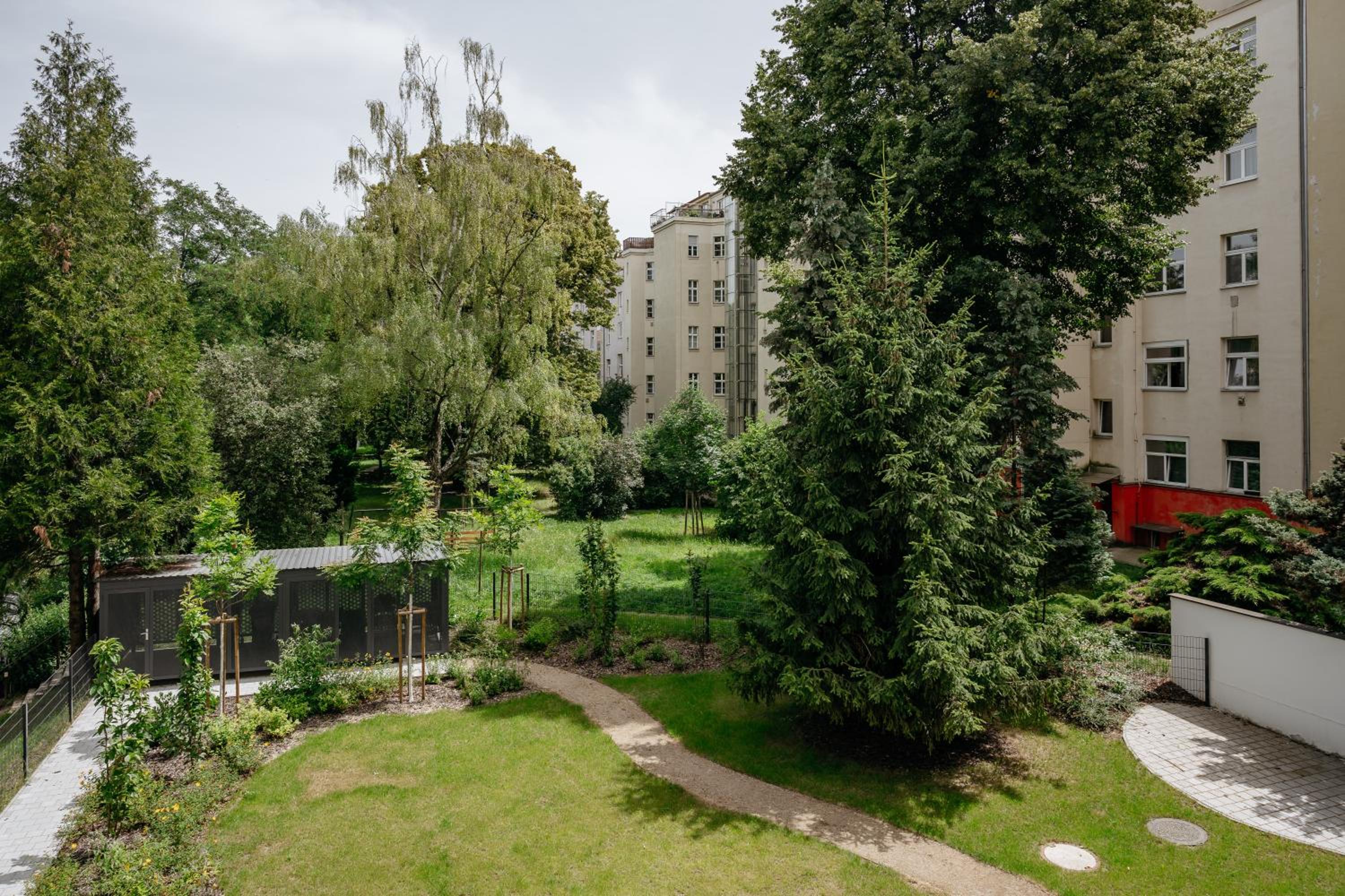 Studio with easy city access by Prague Days