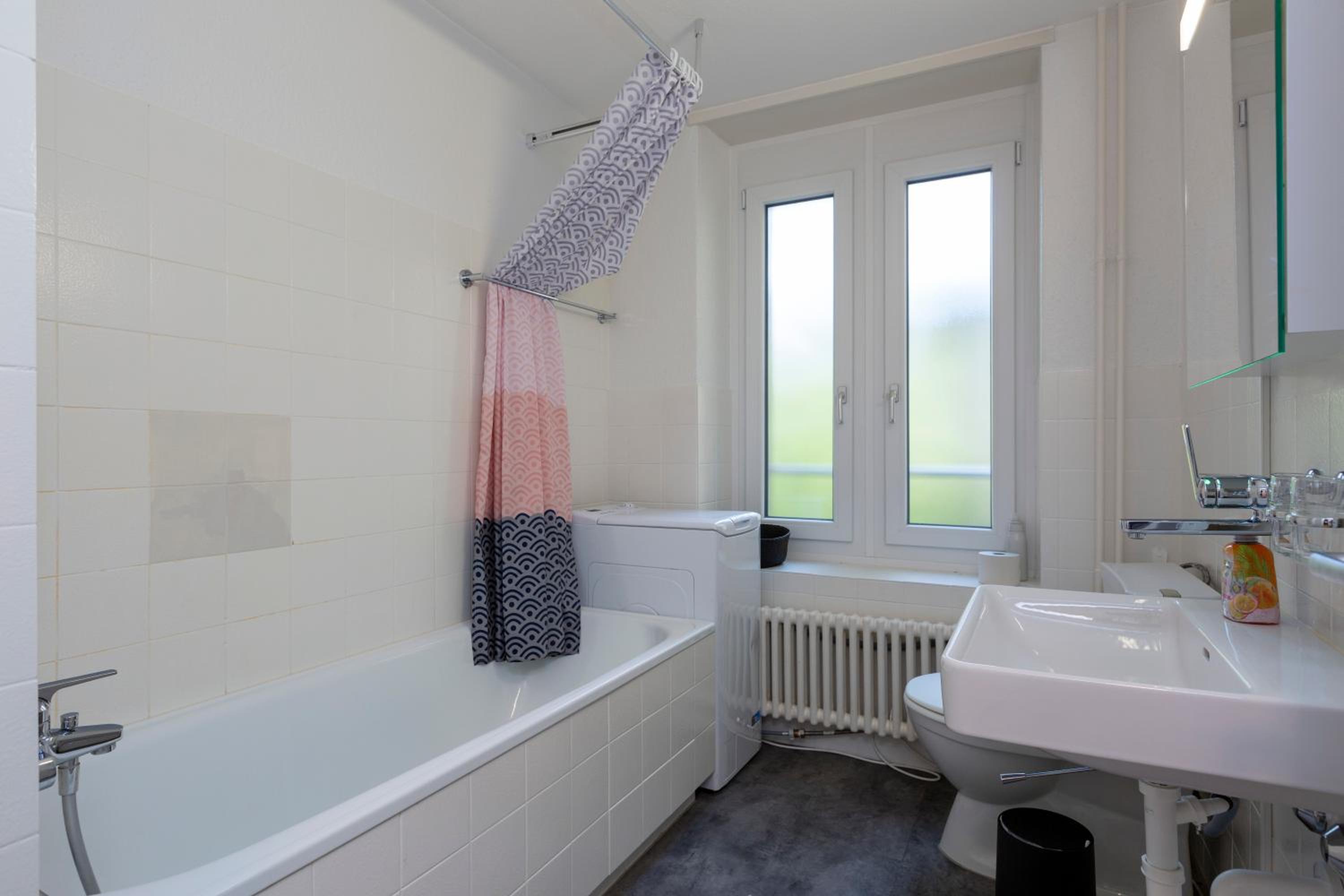 KAYA Zurich Apartment RUBY - Downtown Deluxe 2BR Apt