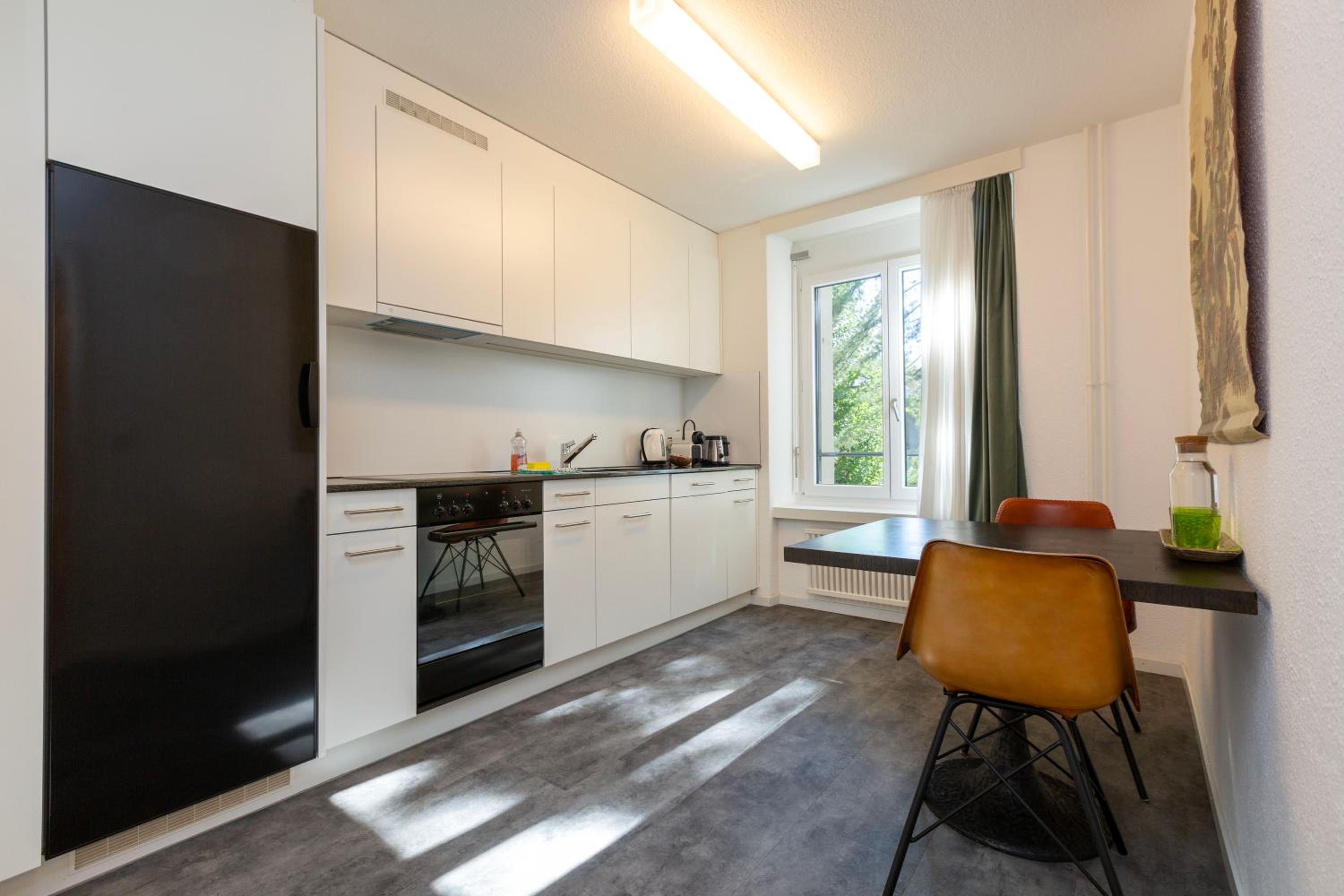 KAYA Zurich Apartment RUBY - Downtown Deluxe 2BR Apt