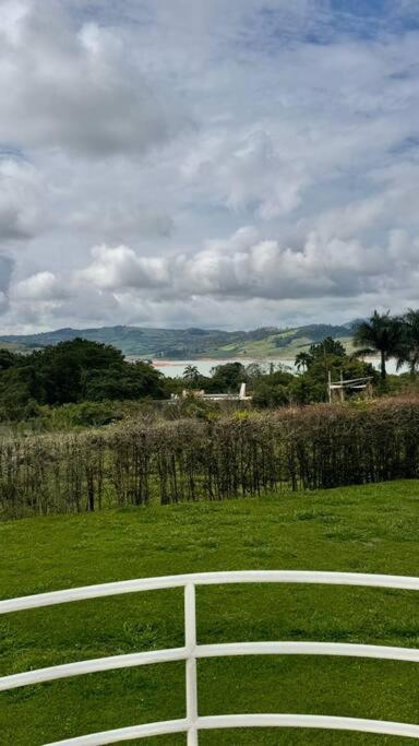 Finca con vistas al Lago Calima