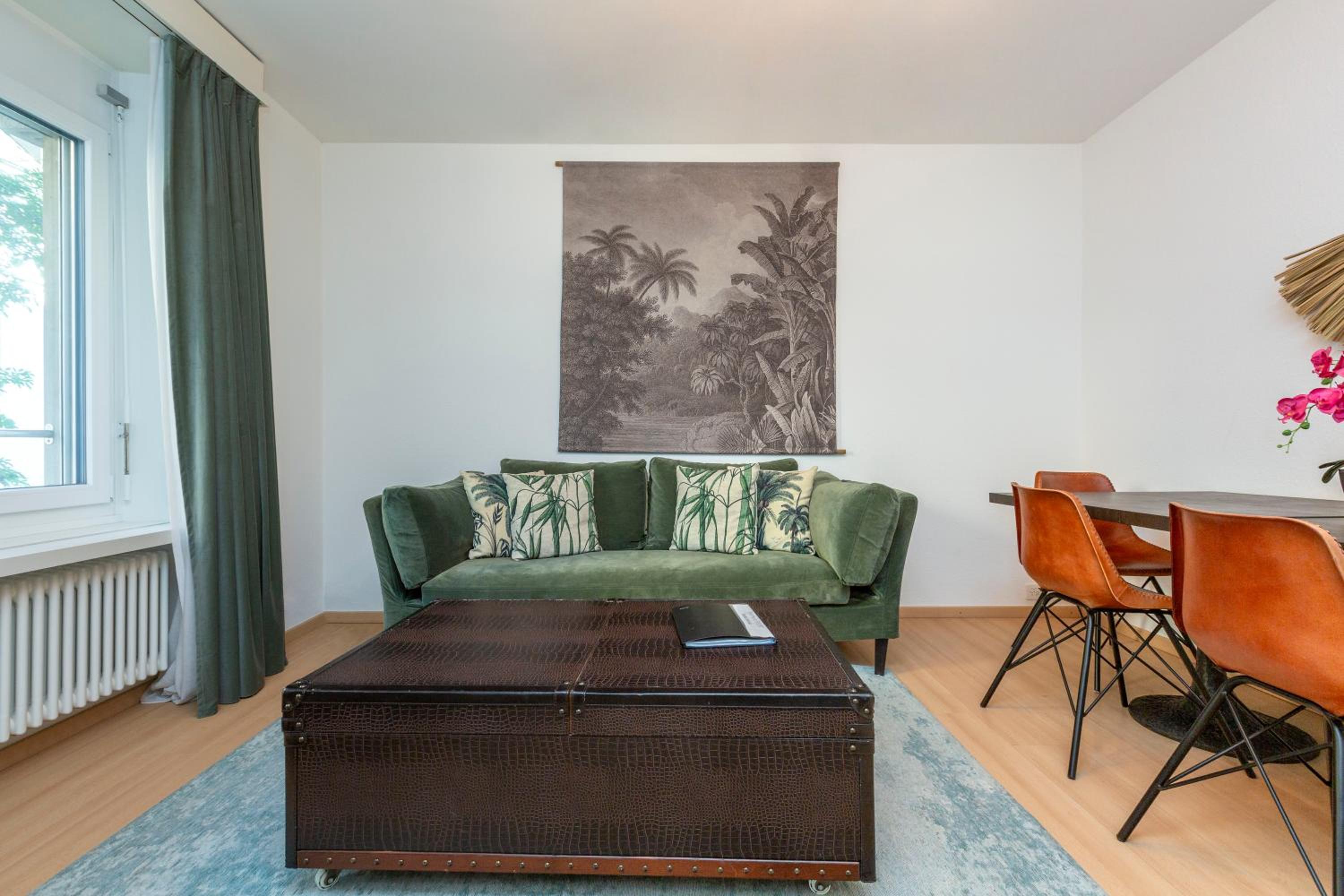 KAYA Zurich Apartment RUBY - Downtown Deluxe 2BR Apt