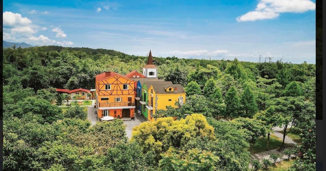 Brookburg