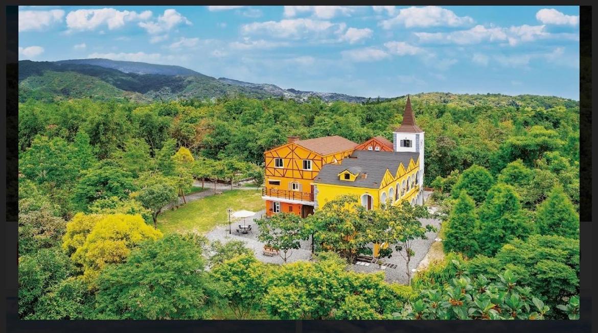 Brookburg
