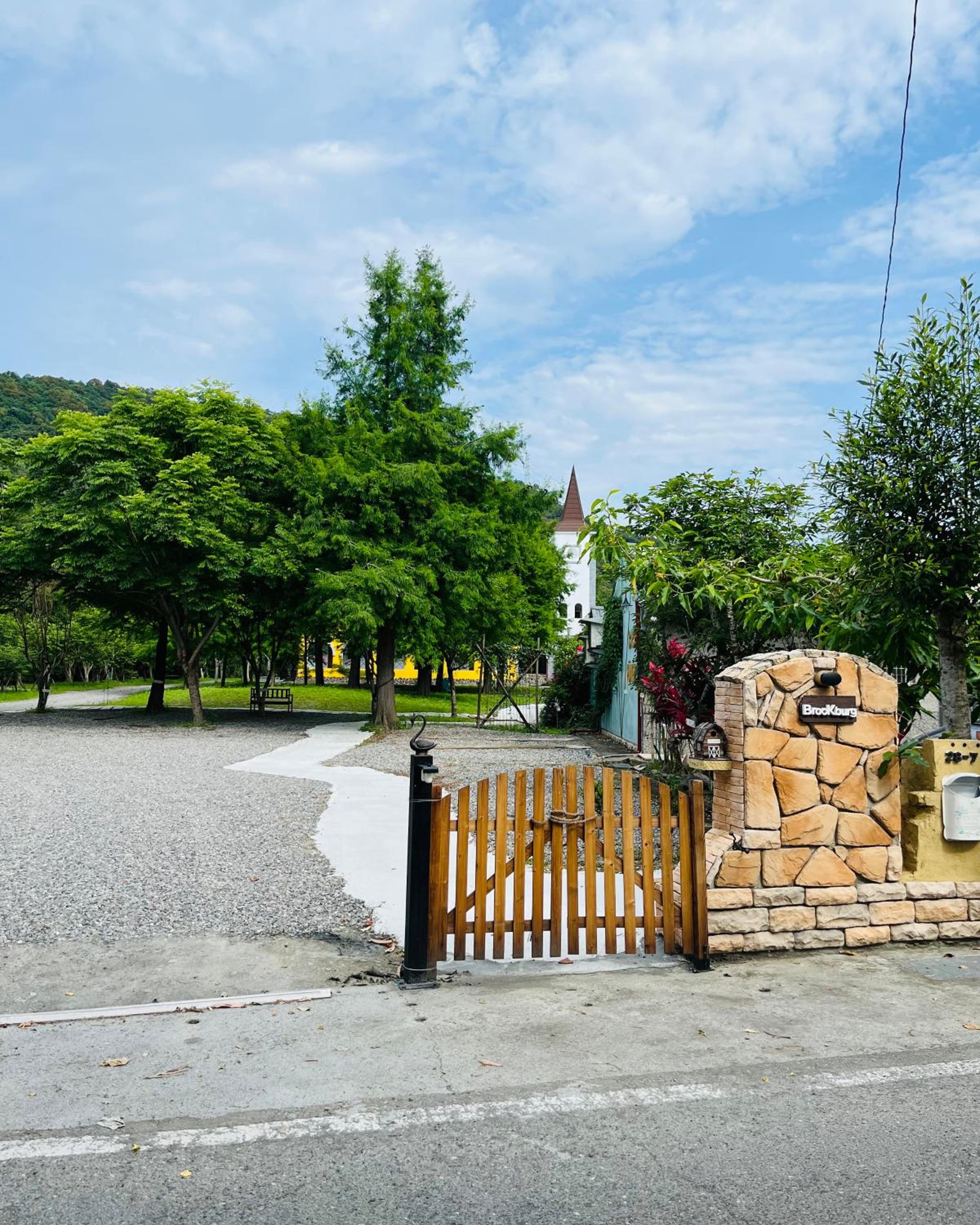 Brookburg