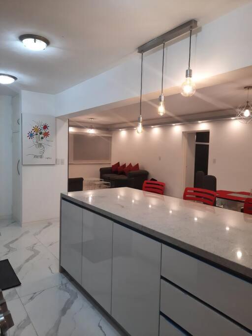 Stylish Apt en Chuao 6P - Caracas view 3