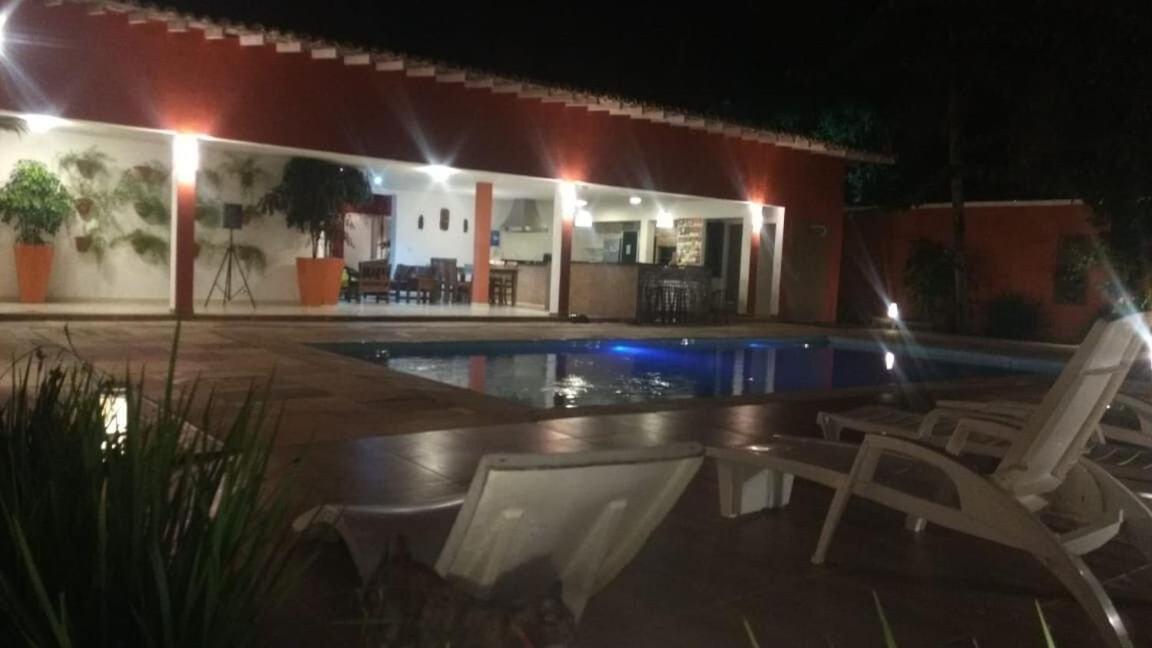 Casa Paradisíaca Para até 28 pessoas 350m do Mar