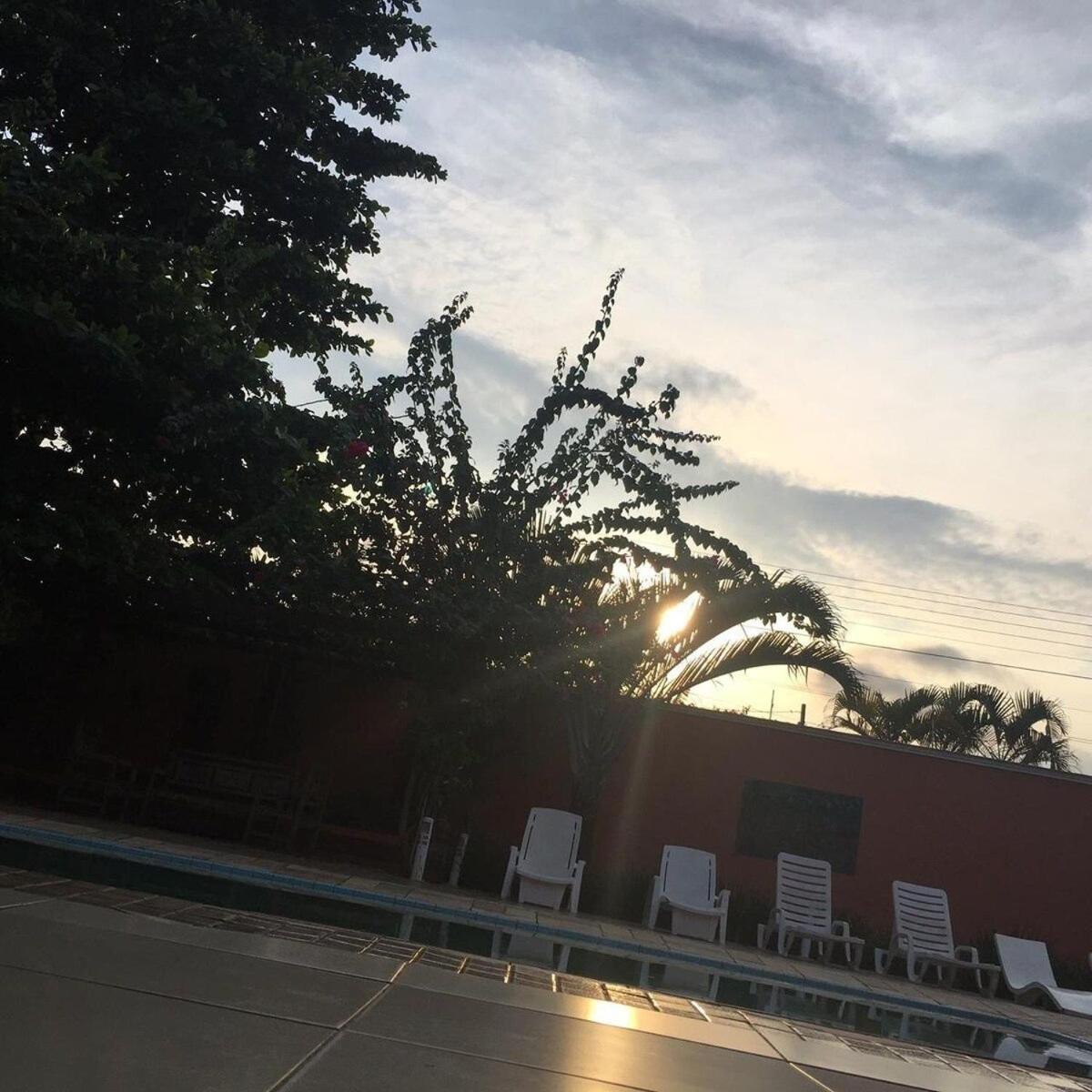 Casa Paradisíaca Para até 28 pessoas 350m do Mar