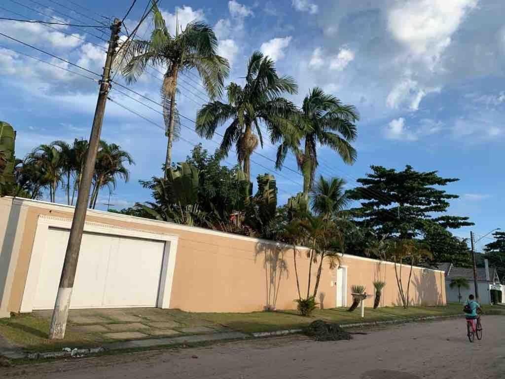 Casa Paradisíaca Para até 28 pessoas 350m do Mar