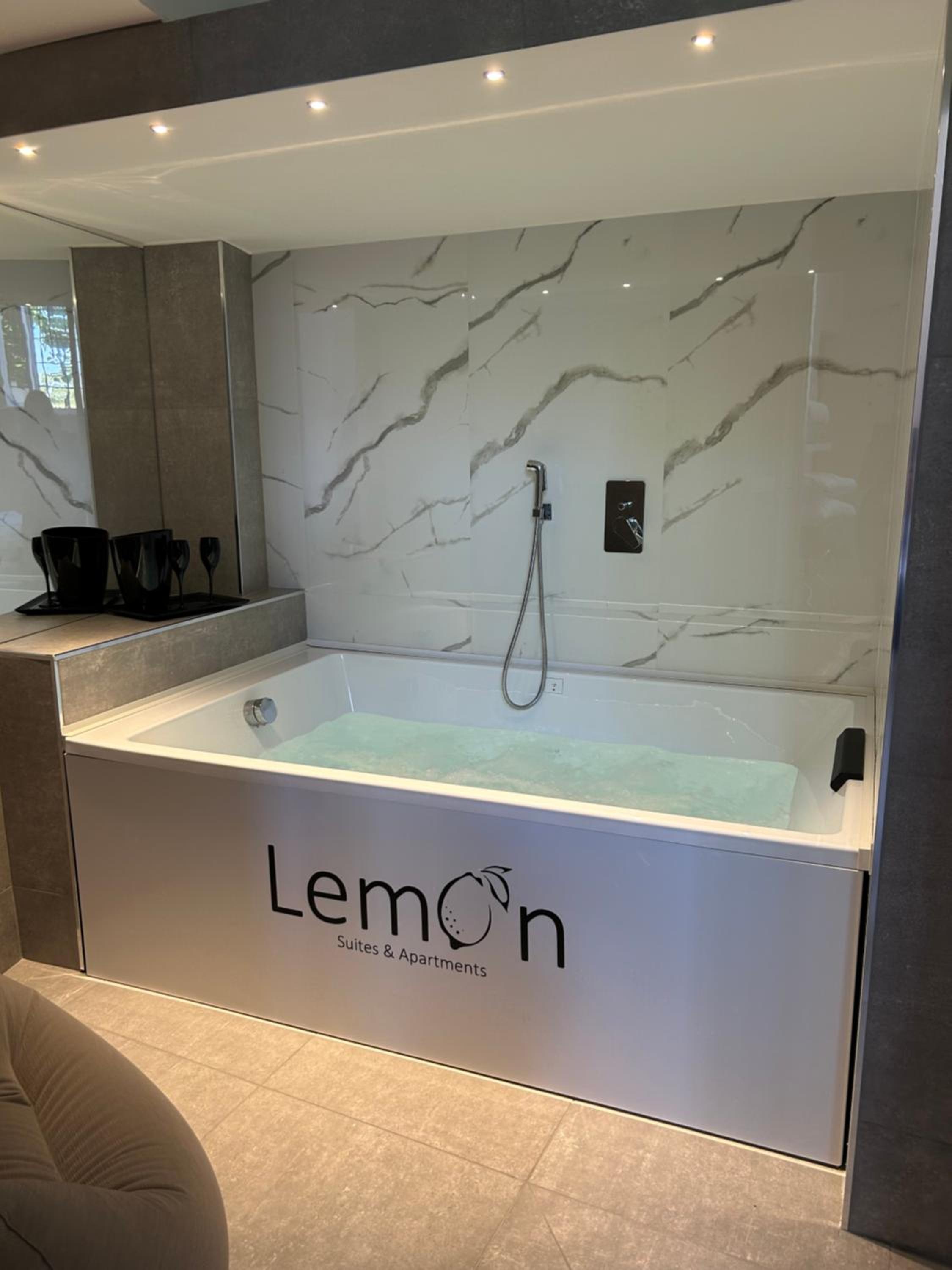 lemon suites apartments