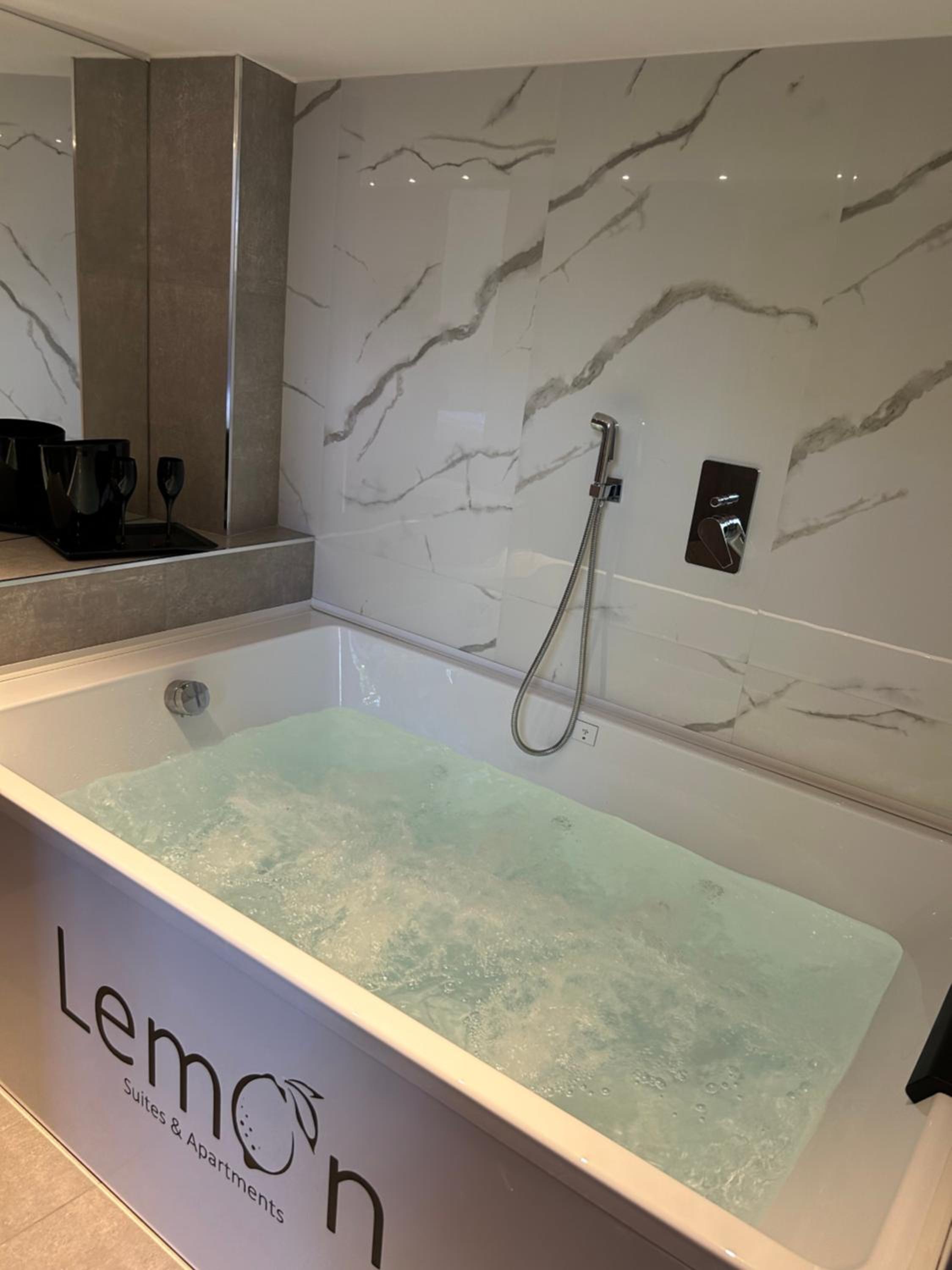 lemon suites apartments