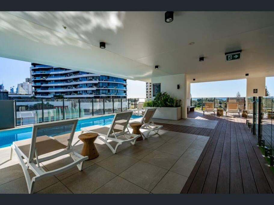 Ocean views in the heart of Broadbeach!
