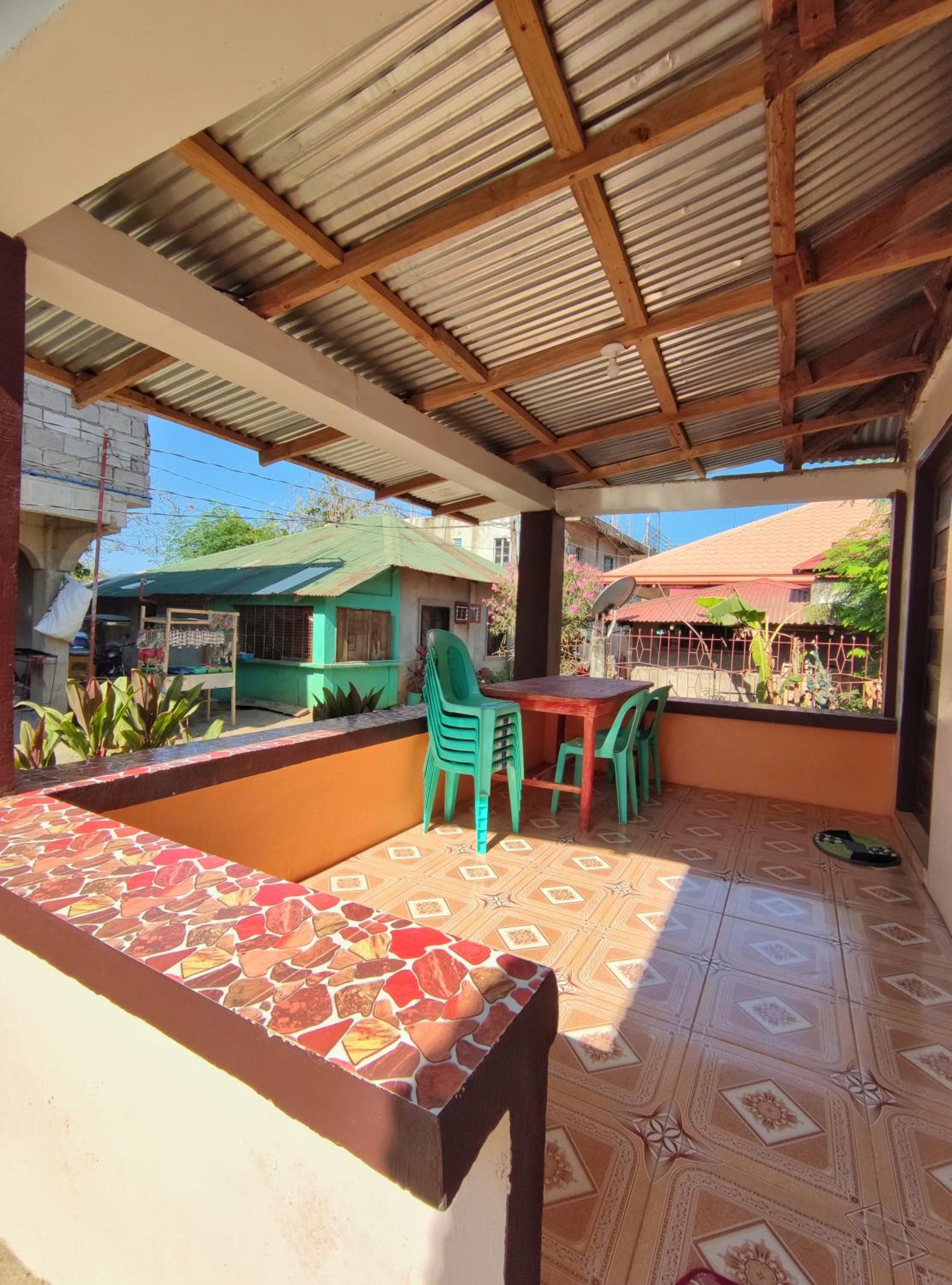 Patar White Beach Bolinao- LILYBETH TRANSIENT HOUSE 1 # -NOT Beachfront view 2