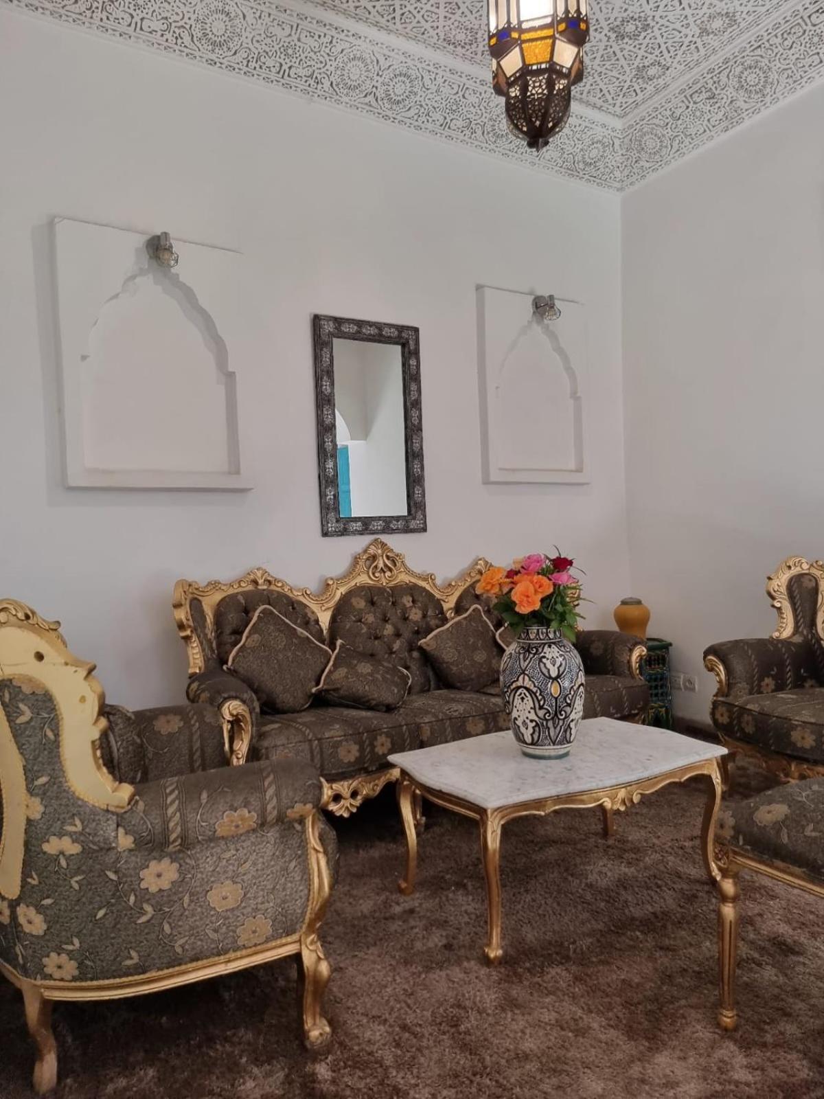 lounge