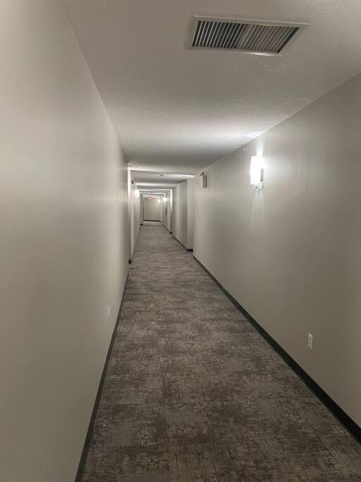 Modern & quiet apartment in Millrise