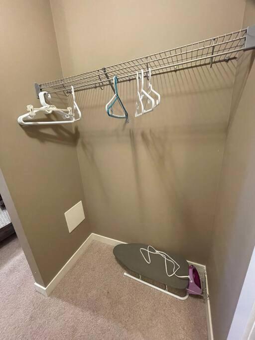 Modern & quiet apartment in Millrise
